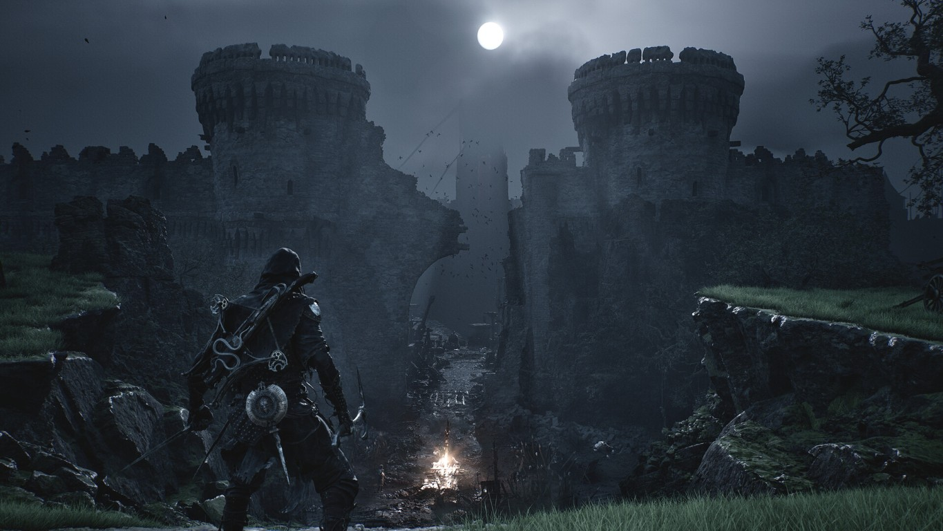 Wojownik stoi przed zrujnowanym zamkiem w świetle księżyca. Ptaki latają.