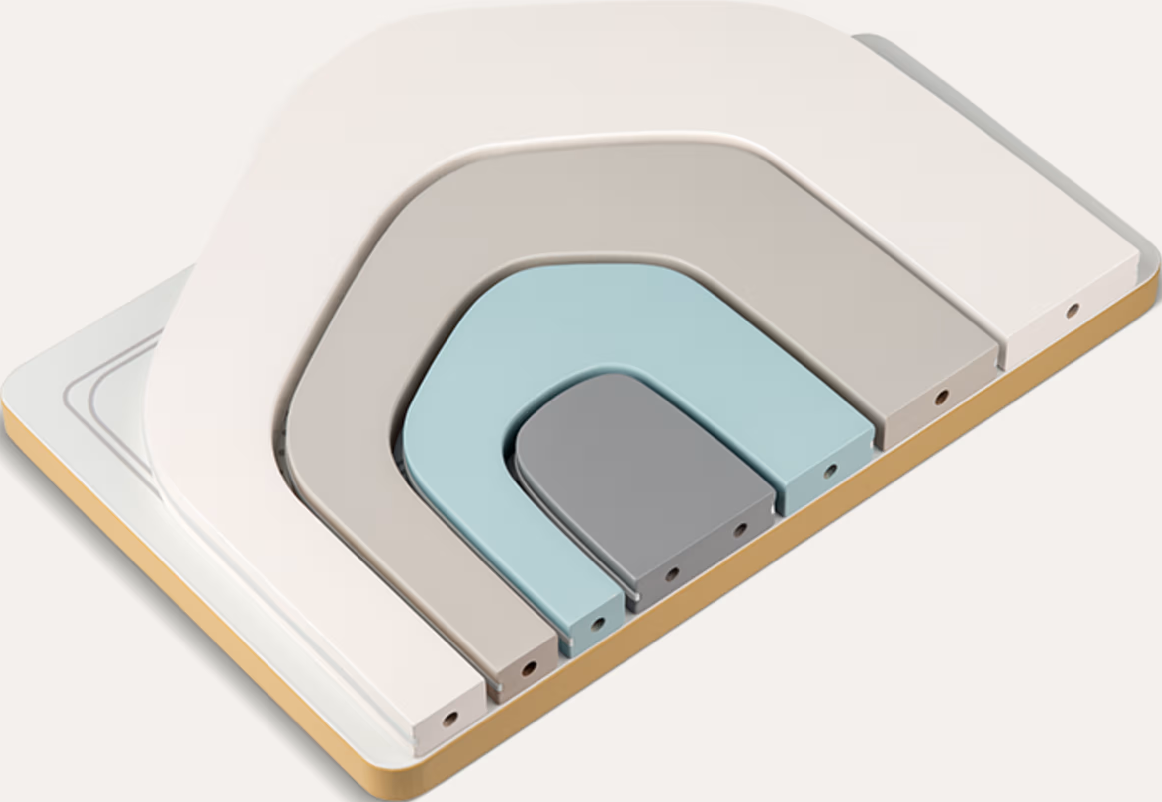 Abstrakte Schichten in Beige, Blau und Grau auf einem Sockel.