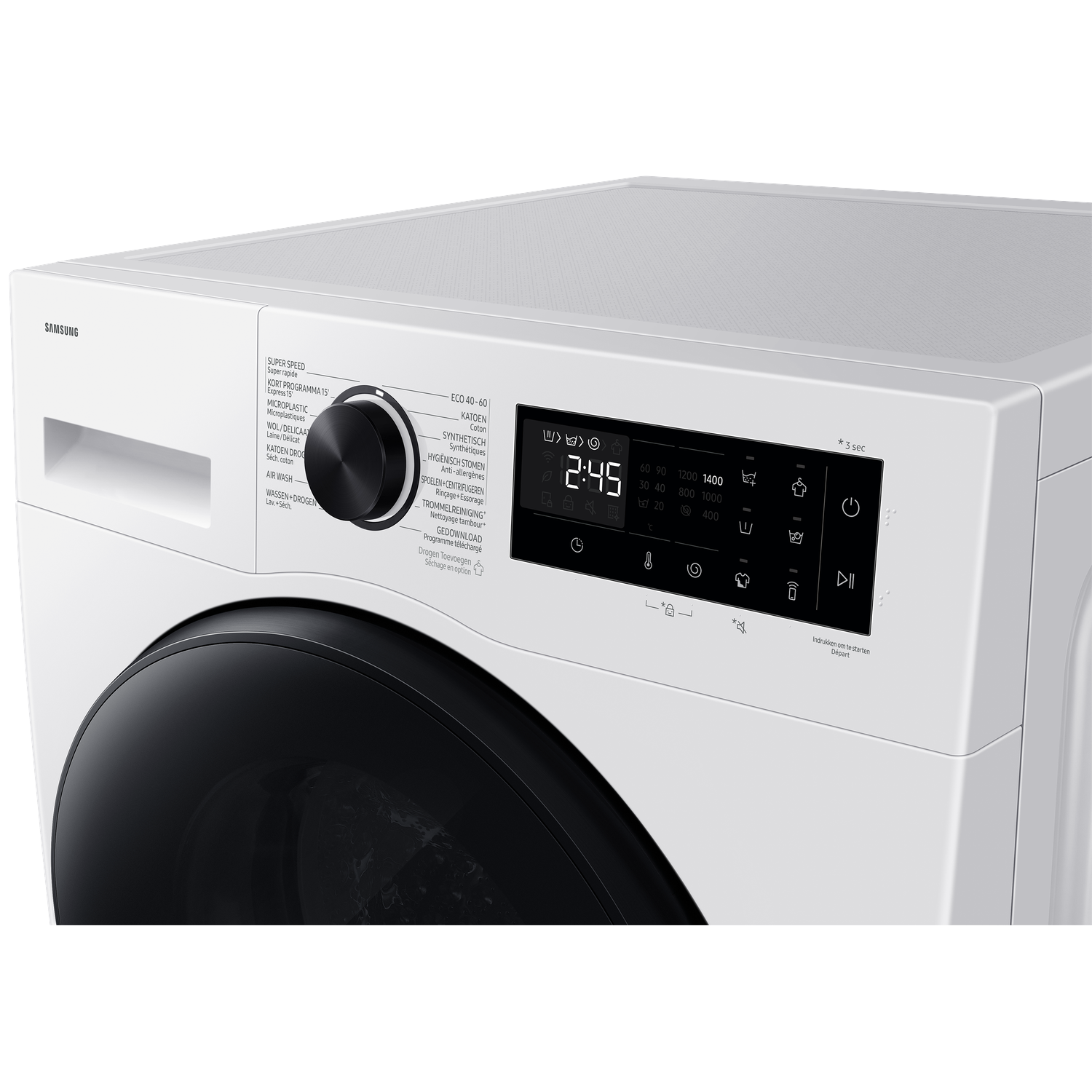 Vooraanzicht van een witte Samsung wasmachine met display en draaiknop.