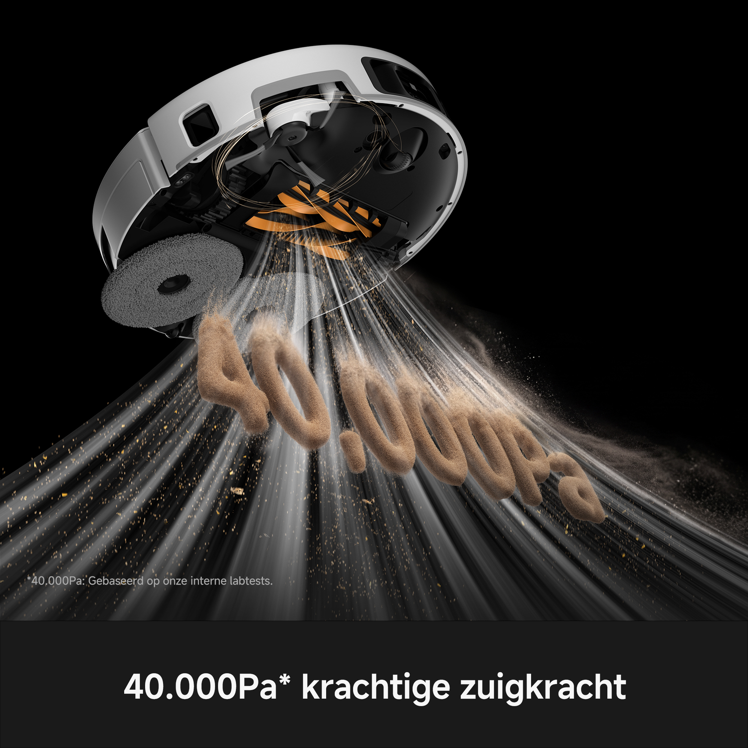 Een robotstofzuiger zuigt zand op dat het getal 40.000 vormt.