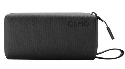 Czarna prostokątna torba transportowa z wytłoczonym napisem „OSMO”. Widoczny jest czarny uchwyt zamka błyskawicznego i pasek na nadgarstek.