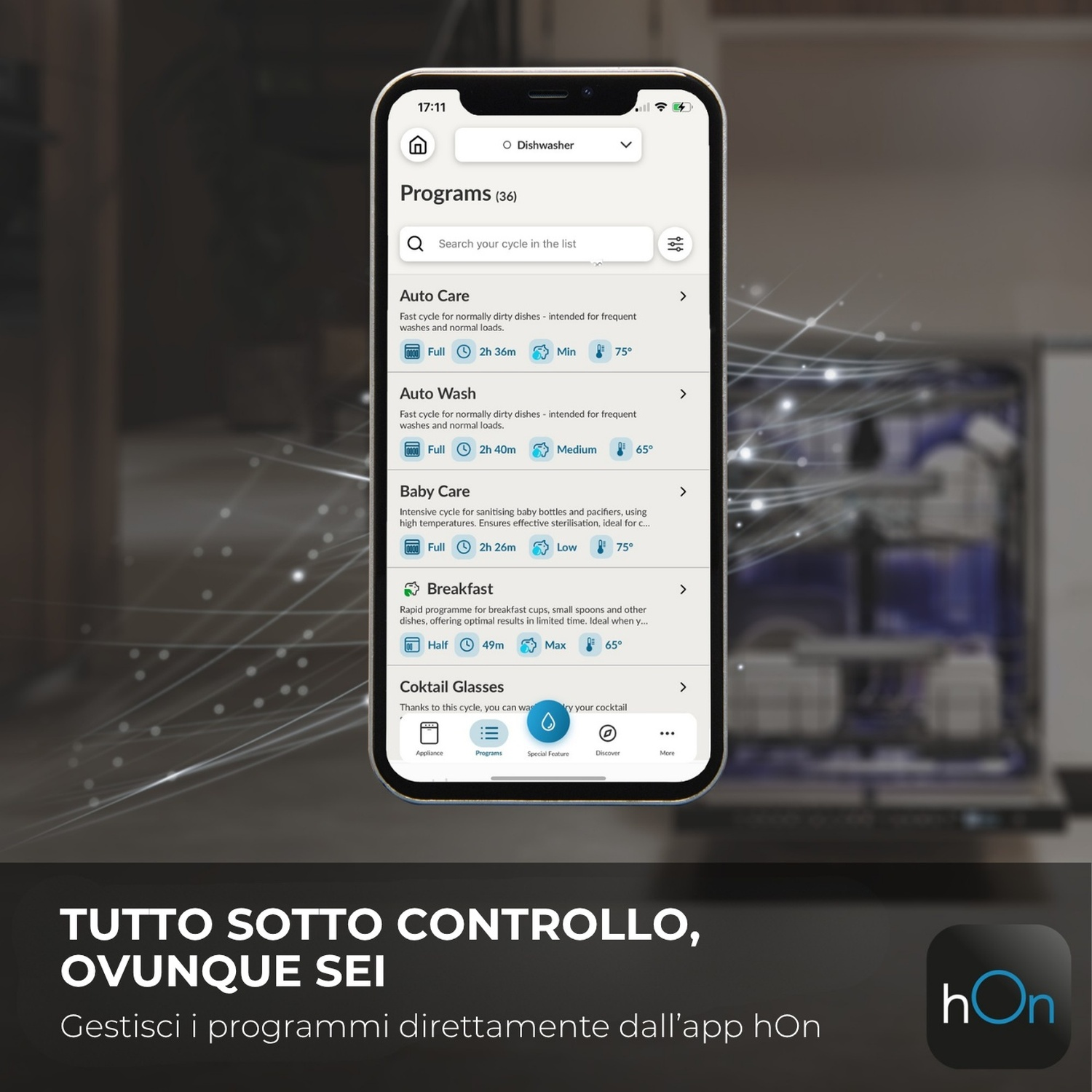 Smartphone mostra programmi lavastoviglie: Auto Care, Auto Wash, Baby Care, Colazione, Bicchieri da Cocktail.