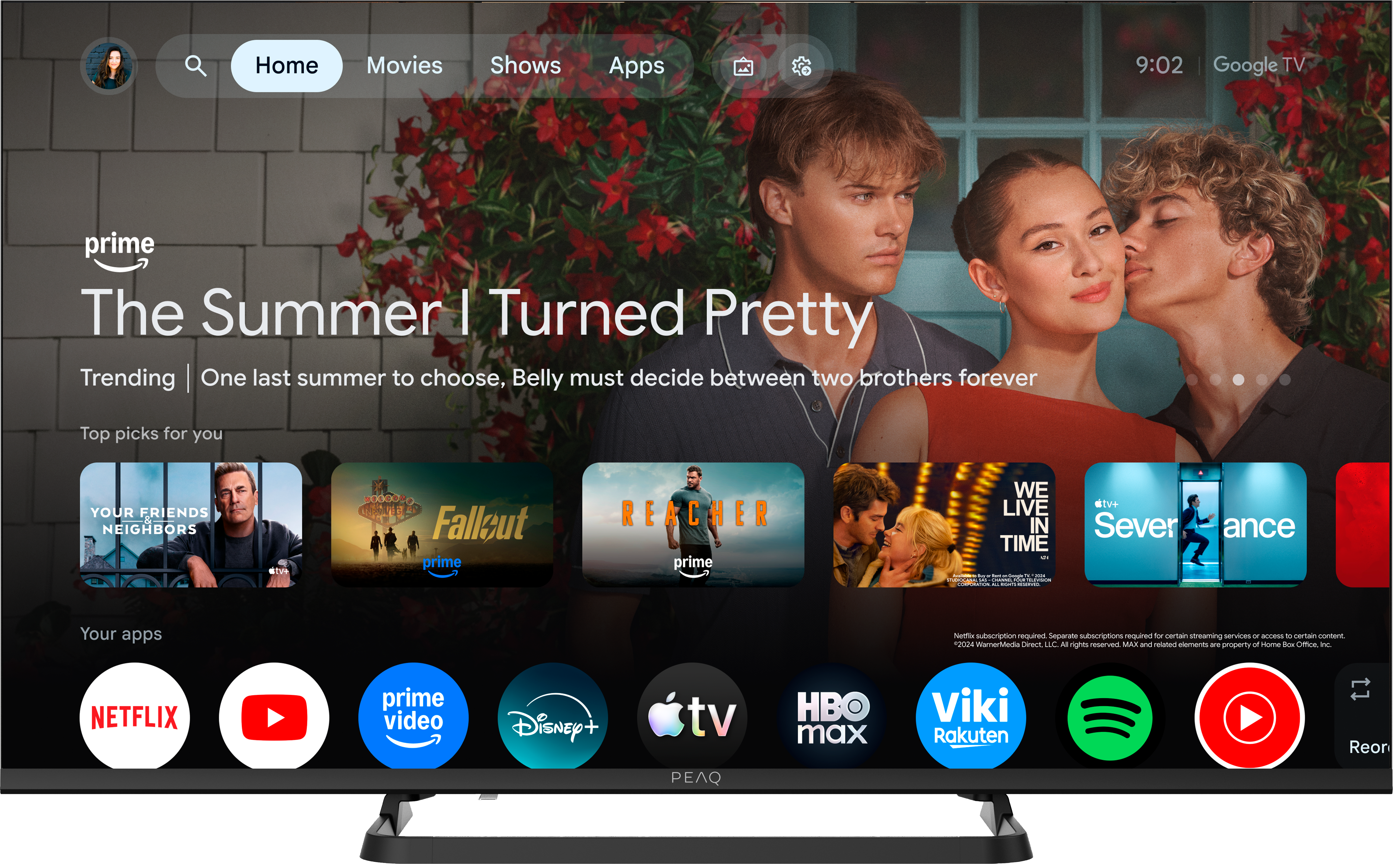 Der Fernseher zeigt die Prime Video-Startseite mit dem Film 'The Summer I Turned Pretty'.