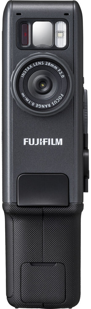 Fekete Fujifilm Instax kamera objektívvel, vakuval és keresővel.
