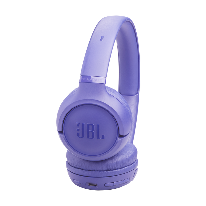 Auriculares JBL morados con símbolo Bluetooth en la diadema.