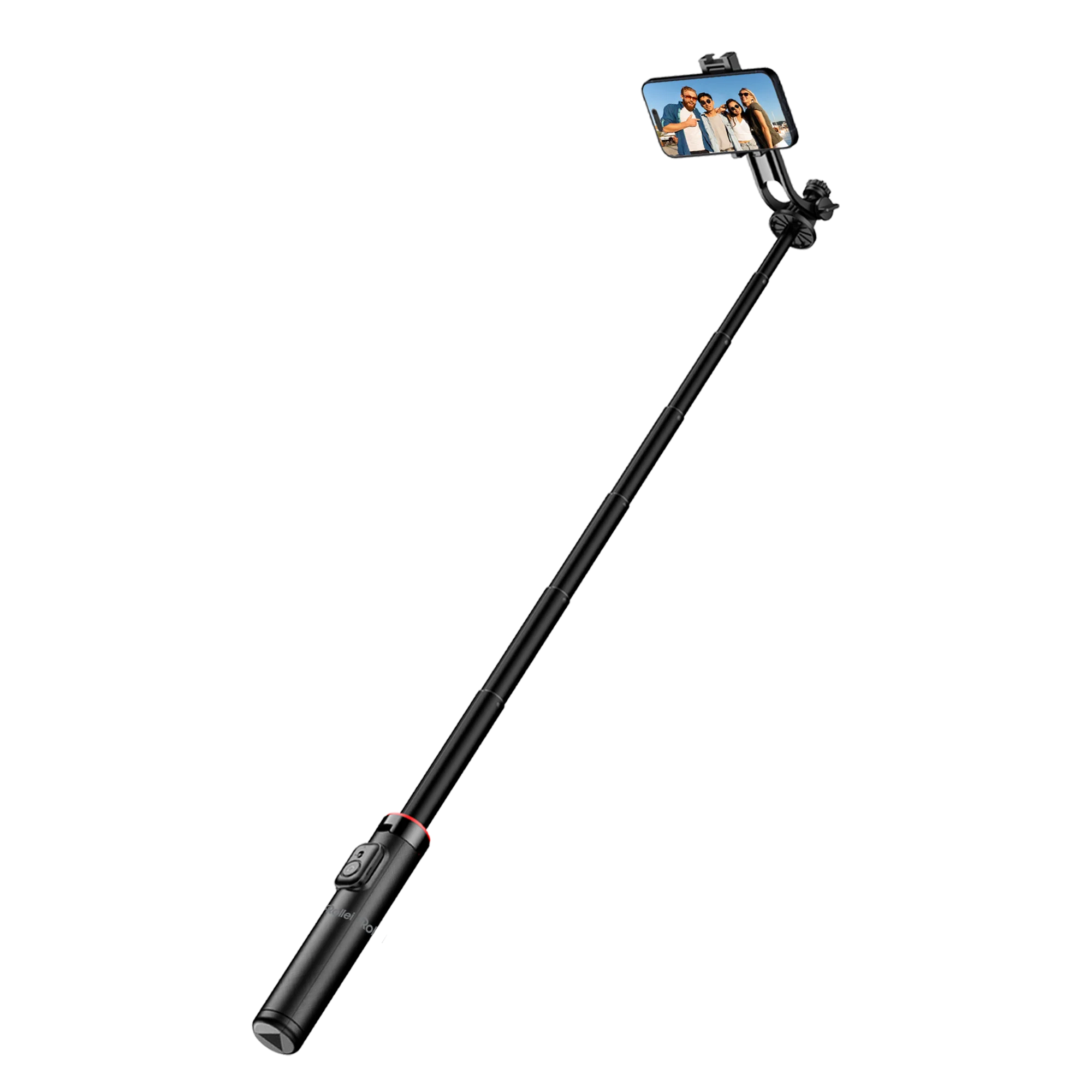 Un bastone per selfie nero che tiene uno smartphone che mostra un gruppo di quattro persone.
