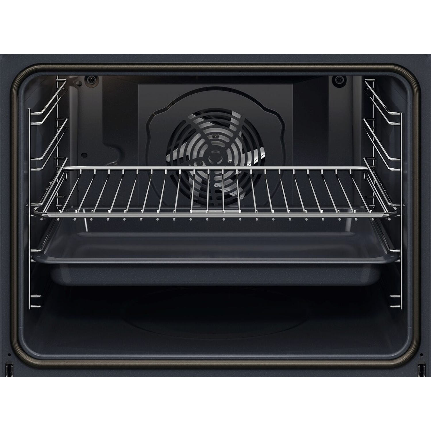 Vista interna di un forno con ventola, griglia e teglia.