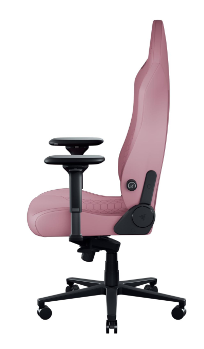 Różowe krzesło gamingowe z czarnymi podłokietnikami i podstawą w kształcie gwiazdy.