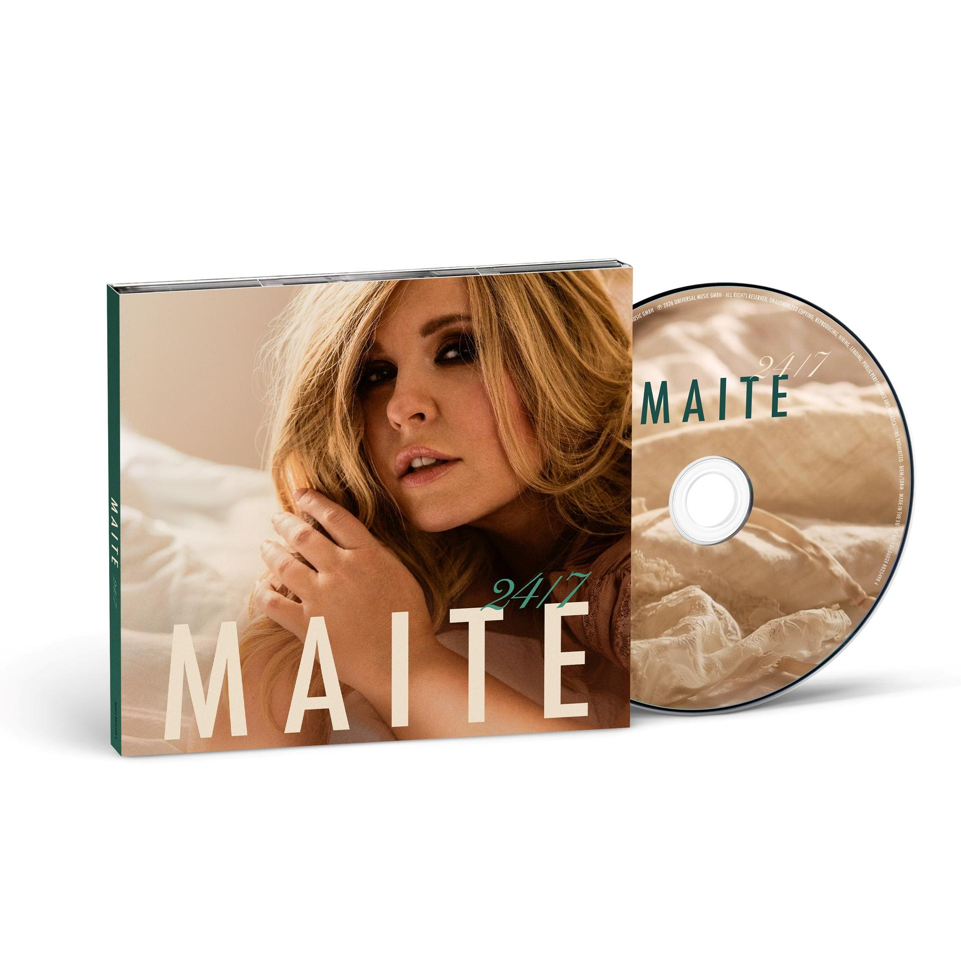 CD-Cover und CD von Maite mit dem Titel '24/7' auf weißem Hintergrund.