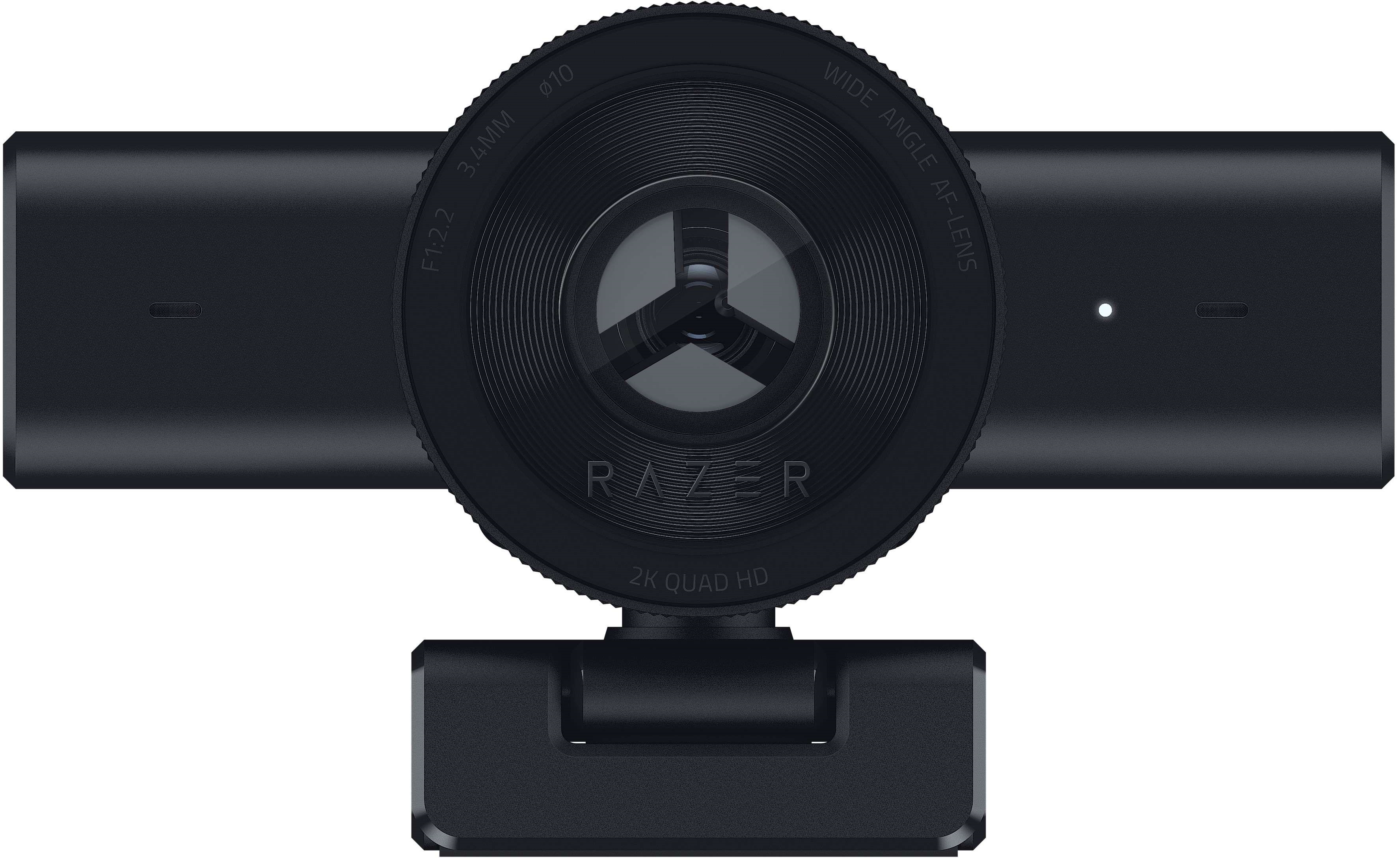 Webcam Razer nera con obiettivo grandangolare, microfono e luce.