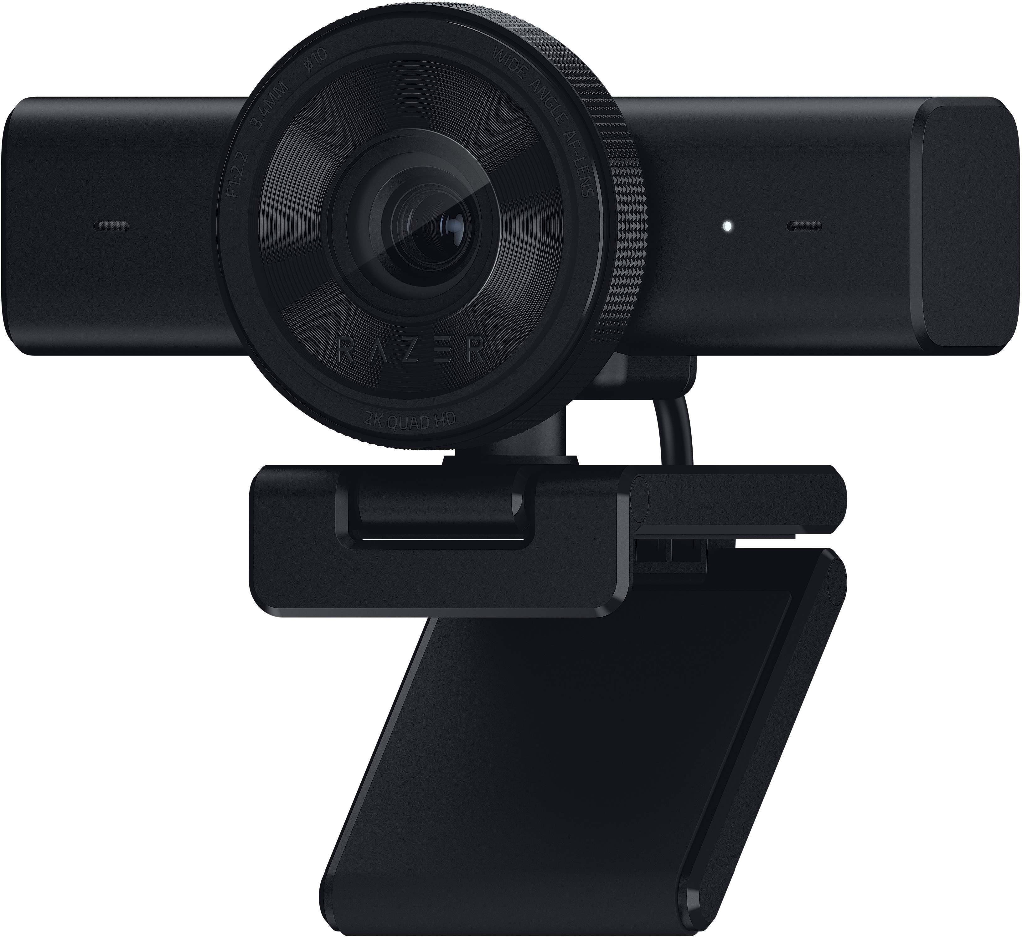 Webcam Razer nera con obiettivo grandangolare e risoluzione 2K Quad HD.