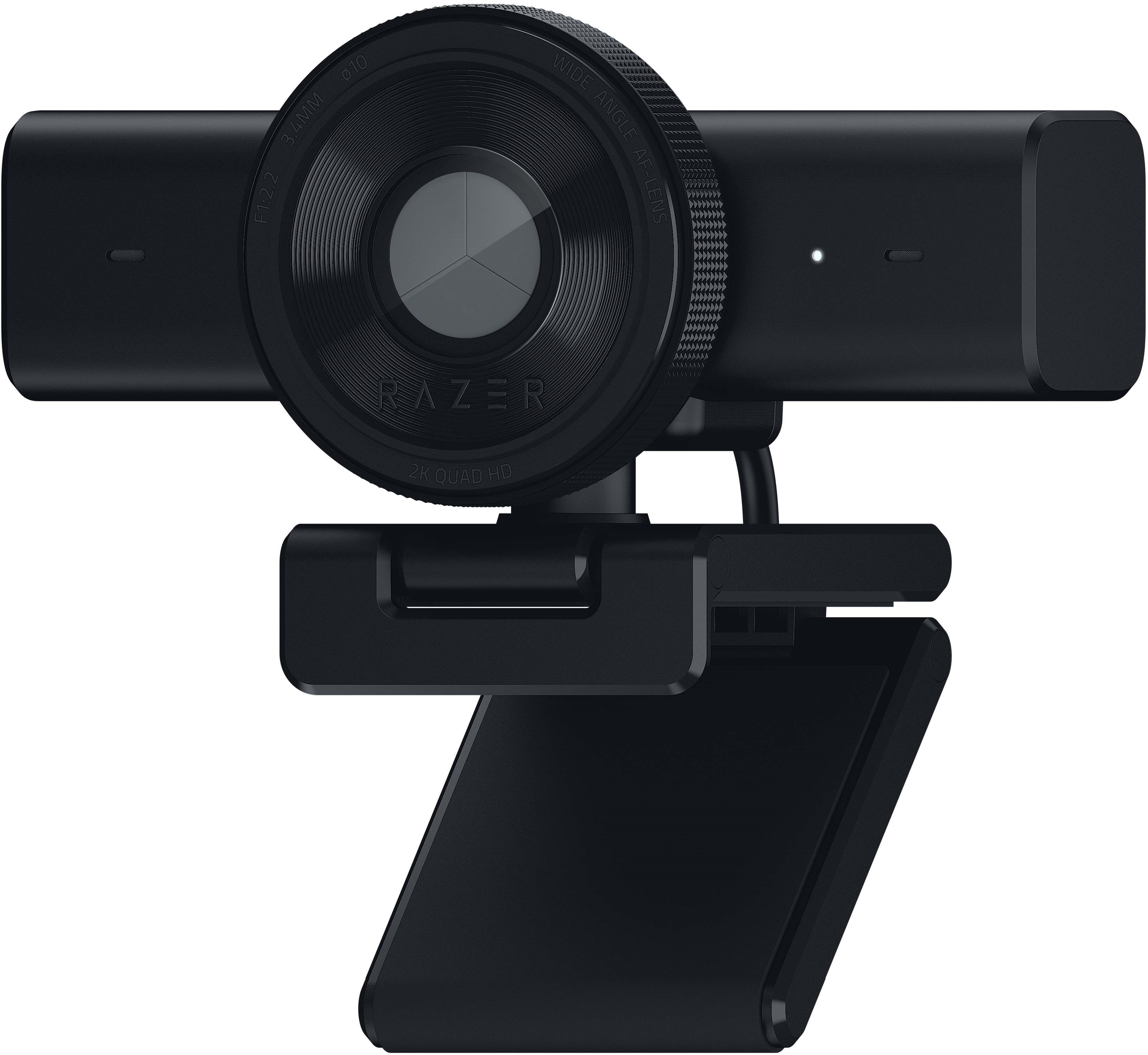 Webcam nera con obiettivo grandangolare e logo Razer.