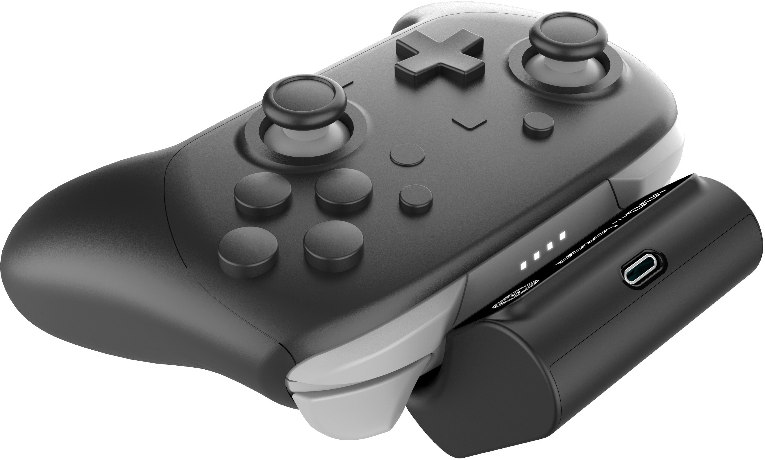 Un controller di gioco nero con due joystick, pulsanti e una porta di ricarica.