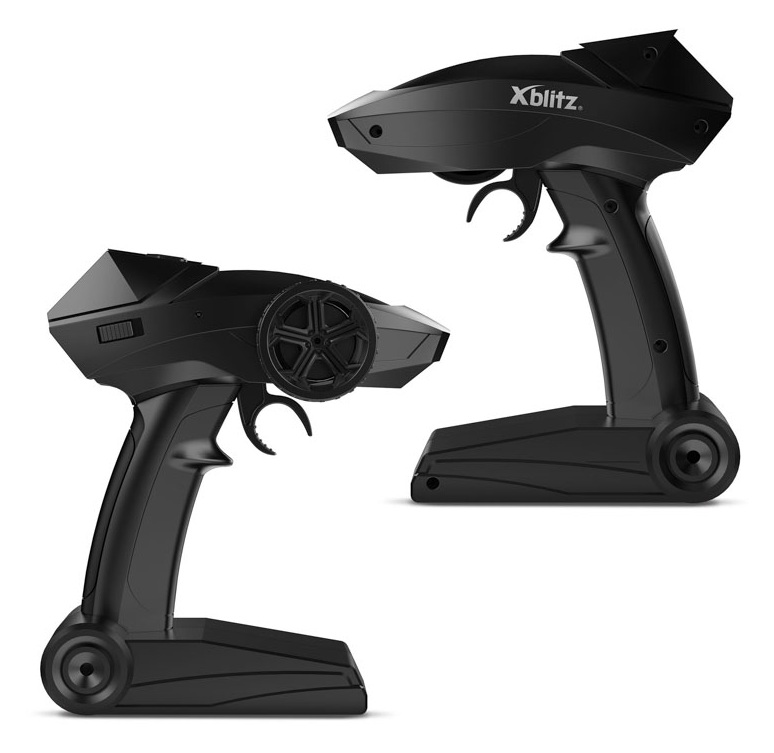 Dwa czarne piloty do samochodów RC na białym tle.