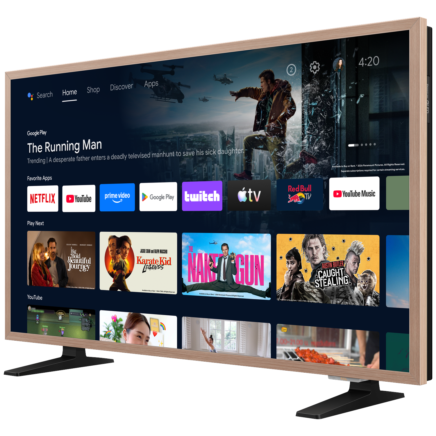 Een tv-scherm toont een interface met filmposters, apps en instellingen. De tijd is 4:20.