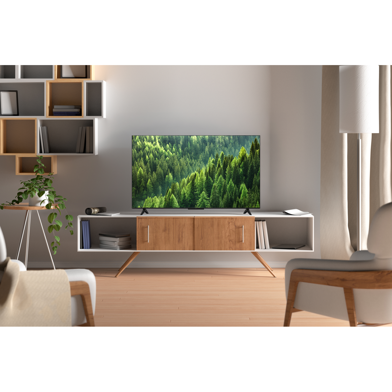 Een moderne woonkamer met een tv die een boslandschap toont, witte planken en stoelen.