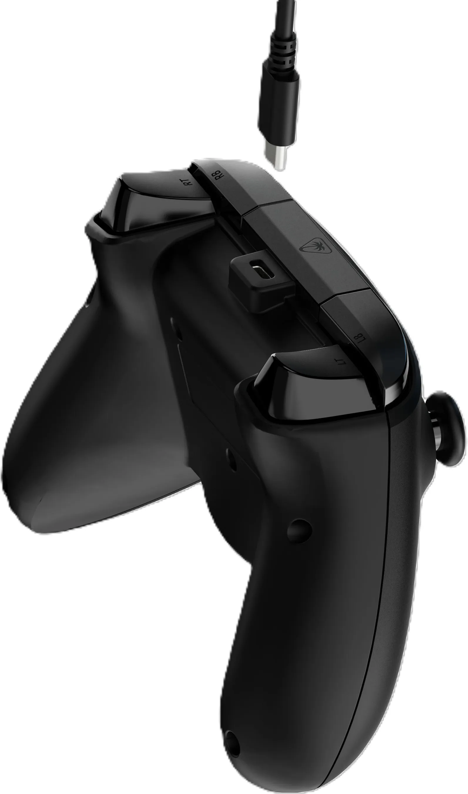 Manette de jeu noire avec câble USB-C connecté et étiquettes de boutons visibles.