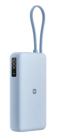 Jasnoniebieski powerbank Xiaomi z cyfrowym wyświetlaczem i pętelką.