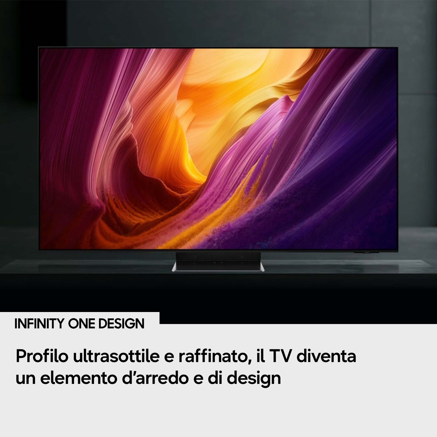 Una TV moderna mostra un salvaschermo astratto e colorato, su una base elegante.