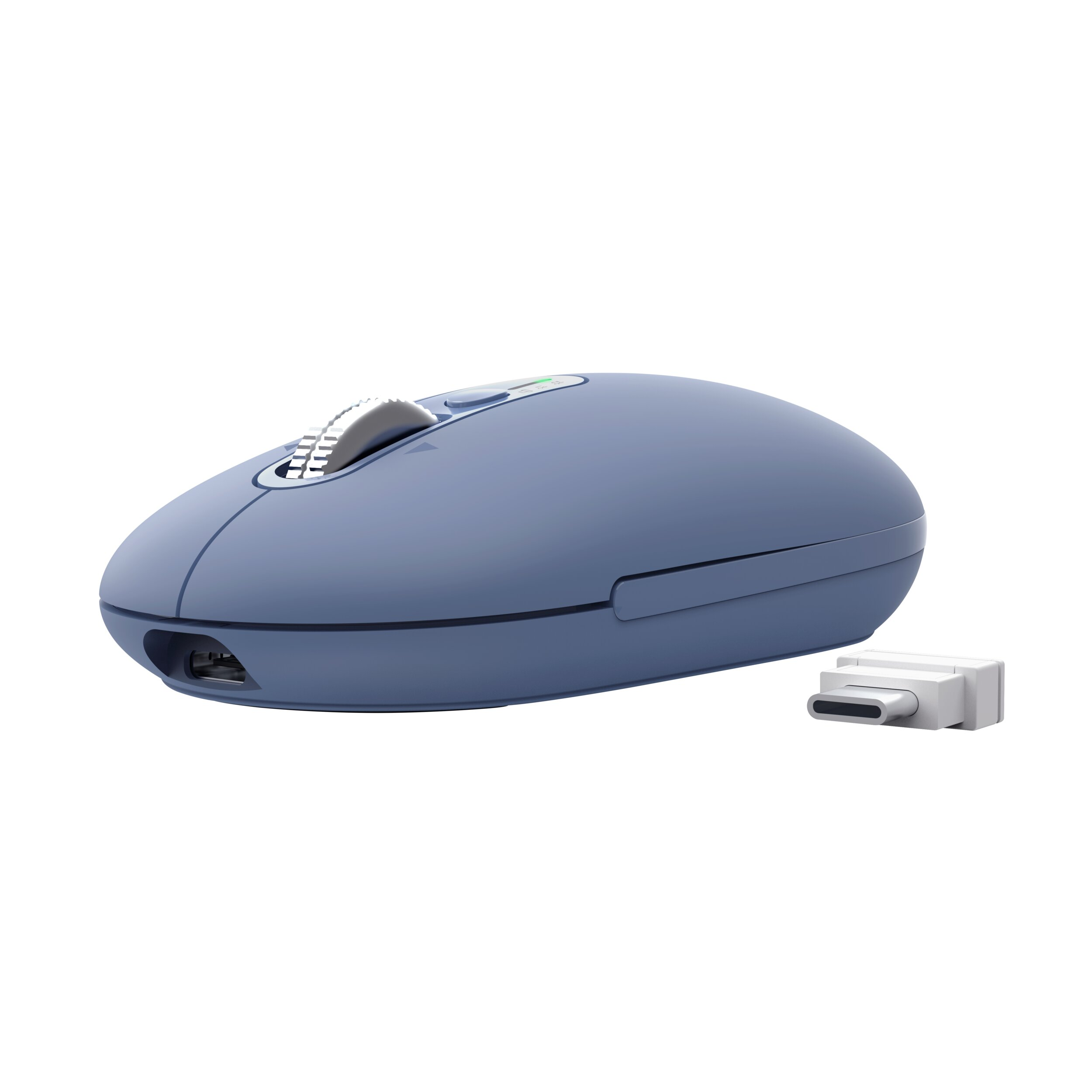 Un mouse blu con un dongle USB-C su sfondo bianco.