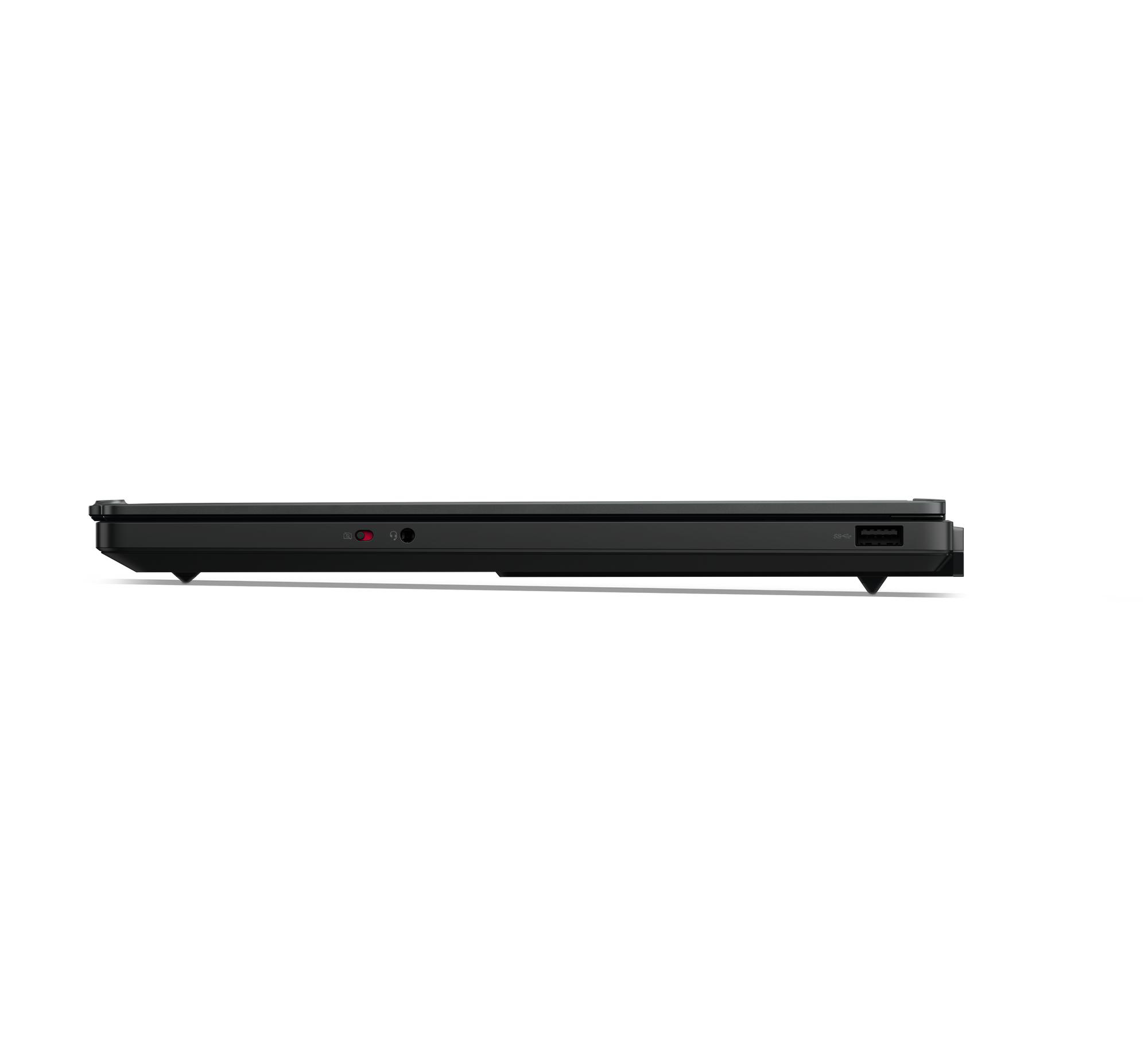 Schwarzer Laptop-Seitenansicht mit sichtbaren USB- und Audioanschlüssen vor weißem Hintergrund.