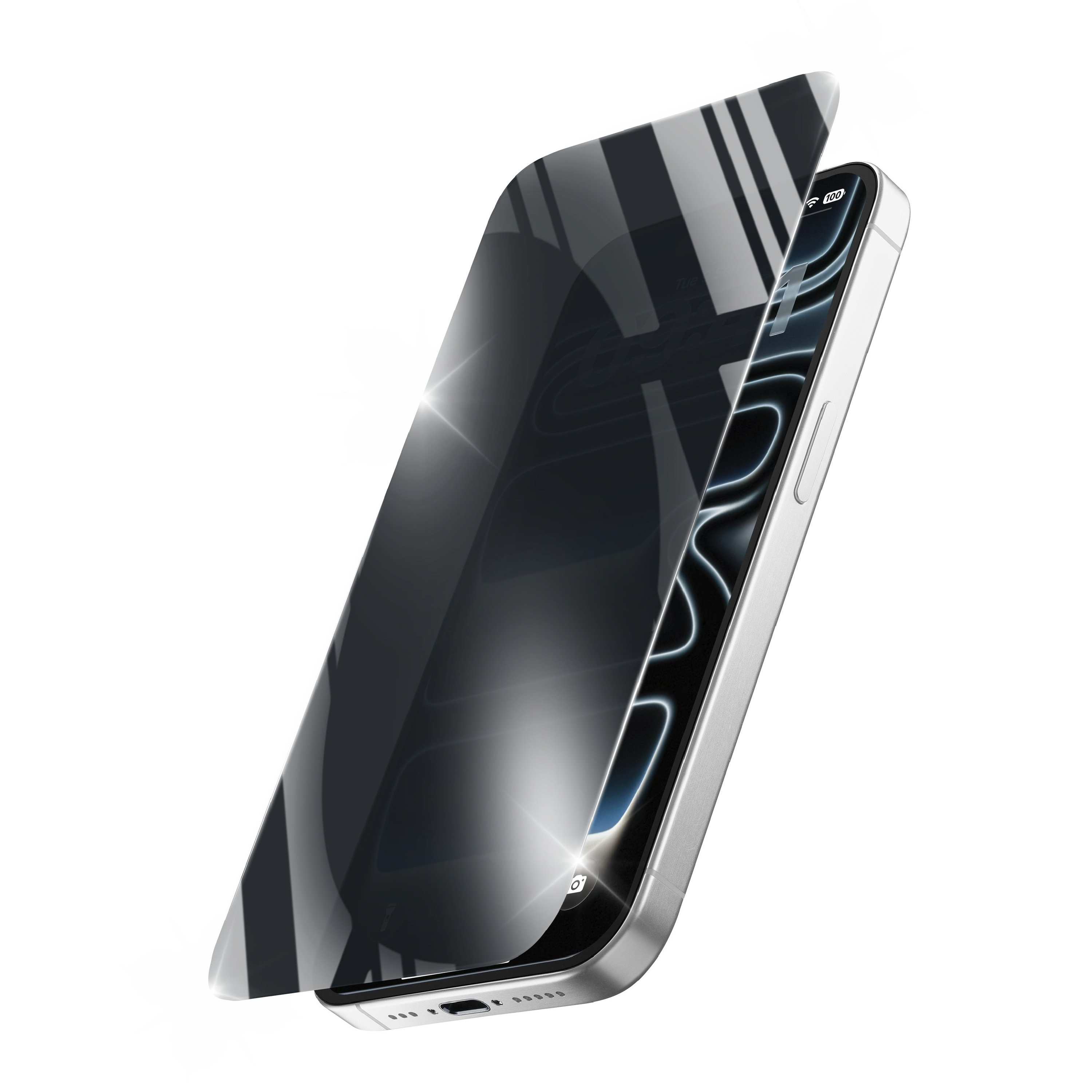 Una protezione schermo scura su uno smartphone argentato appoggiato su una superficie bianca.