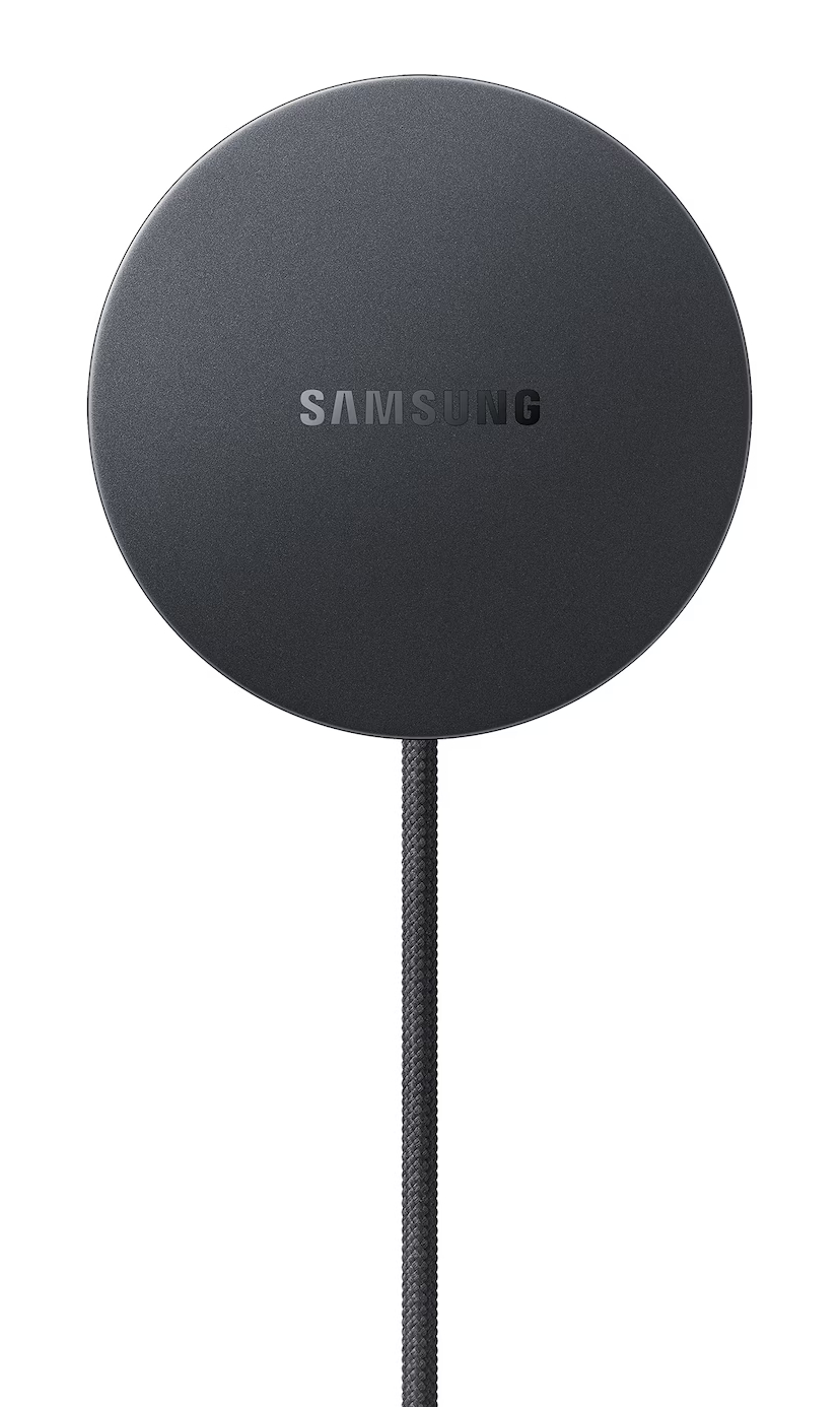 Czarna ładowarka bezprzewodowa Samsung z kablem.