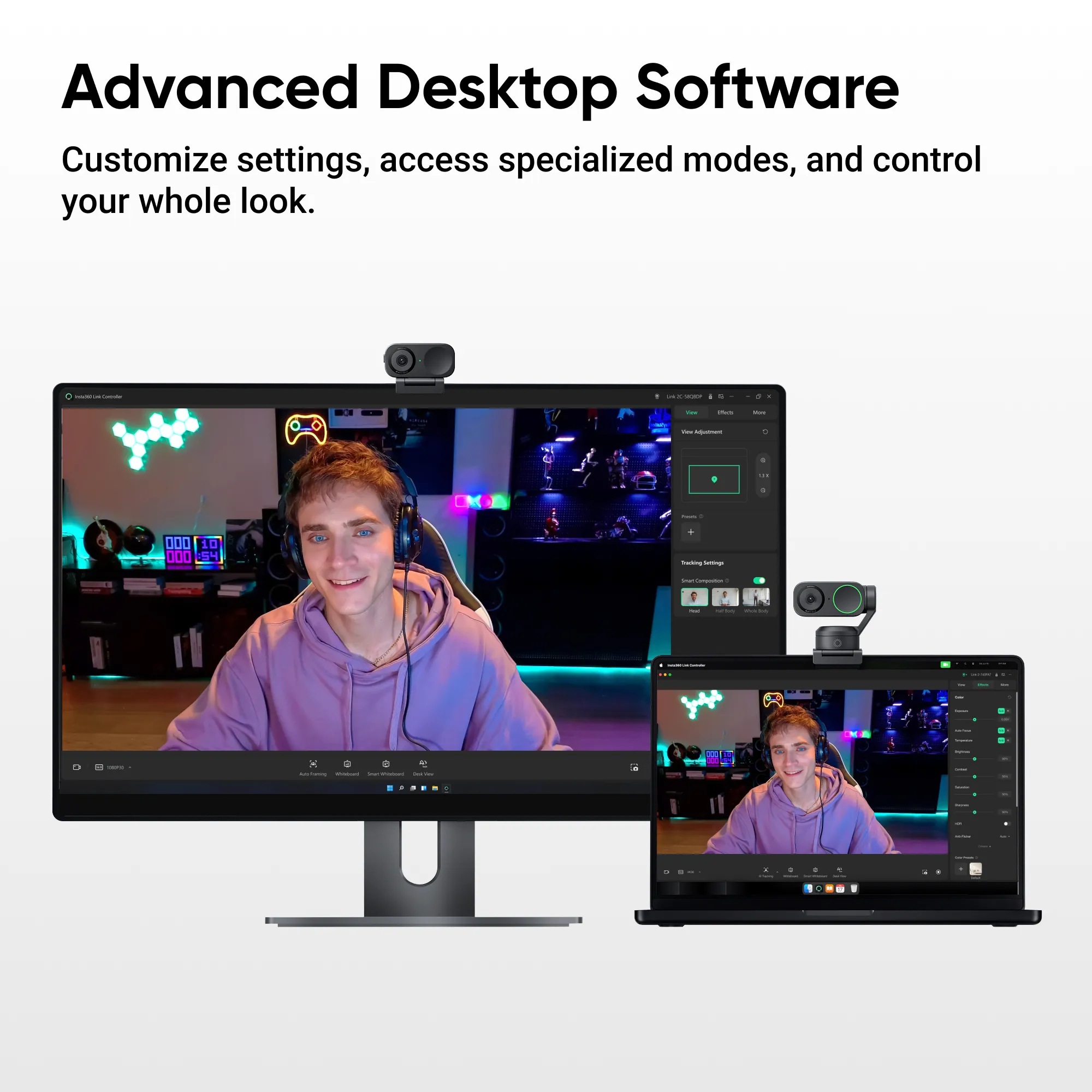 Un uomo seduto davanti a un desktop e un laptop che mostrano il software.