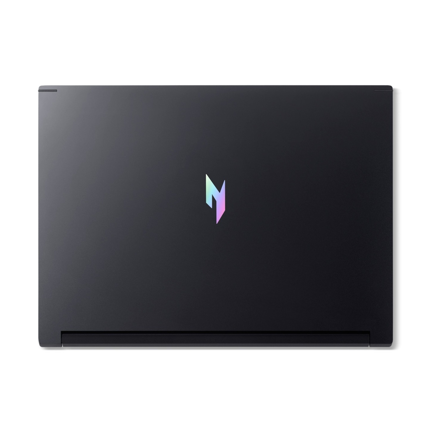 Laptop nero chiuso con un logo colorato al centro.
