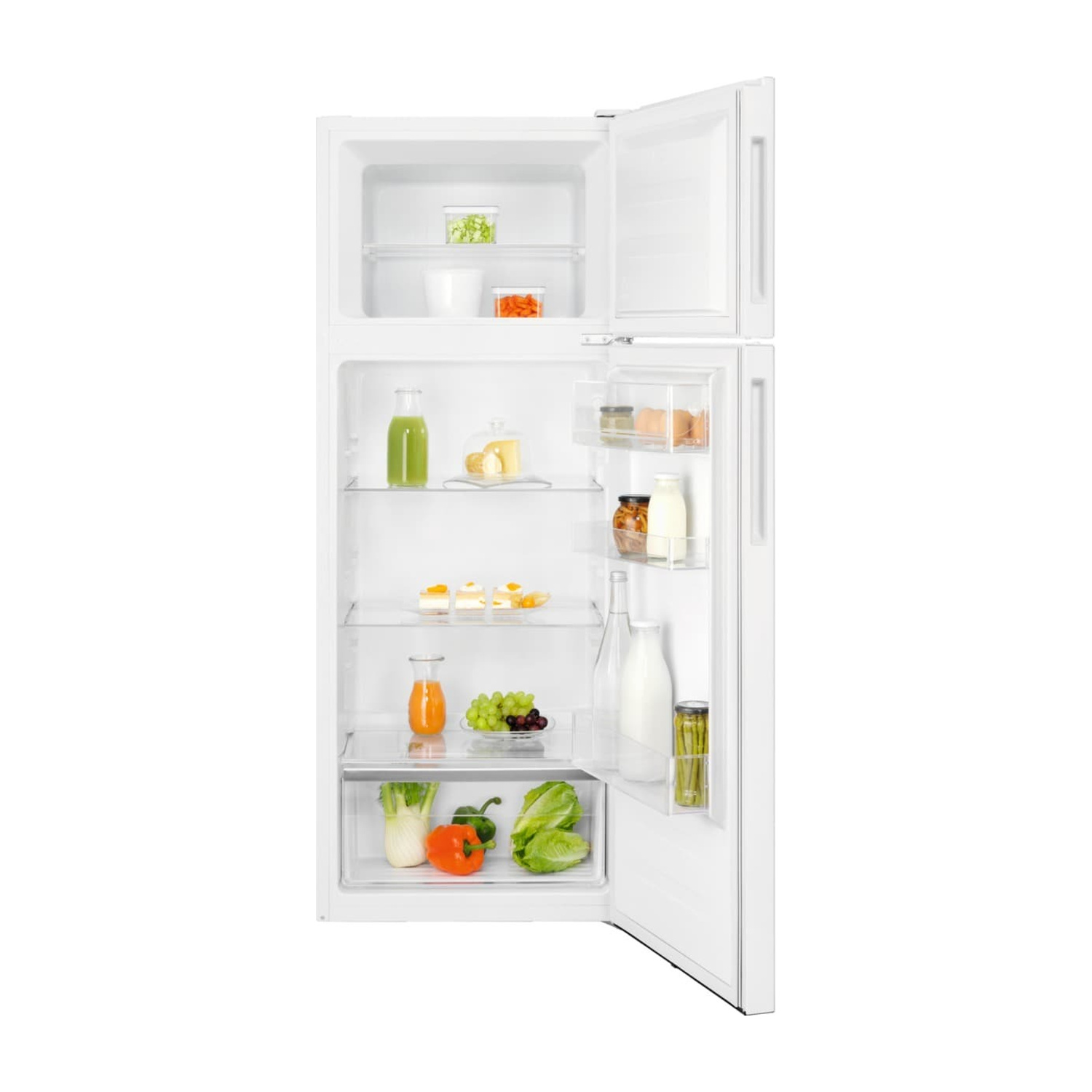 Un frigorifero bianco con porta aperta, riempito con cibo come verdure, frutta e bevande.