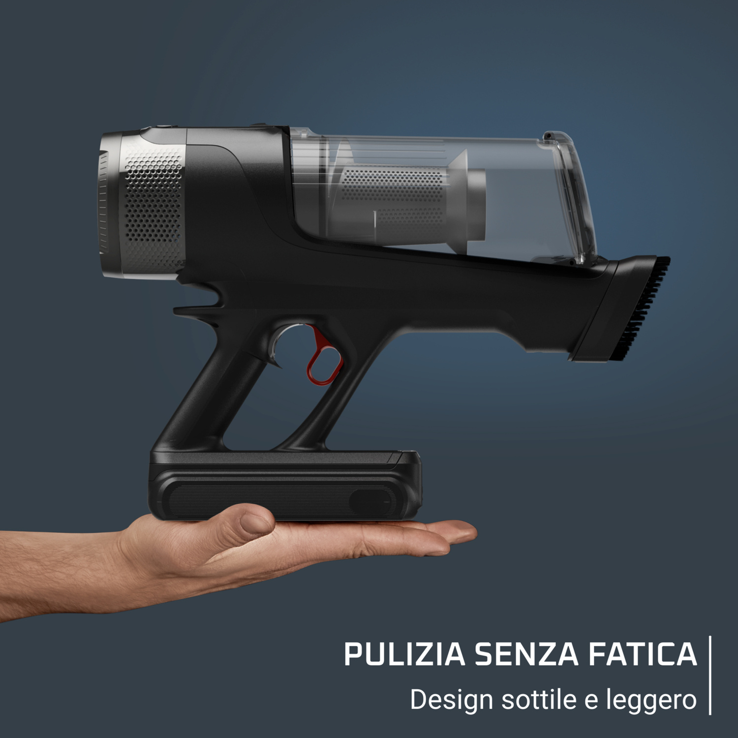 Una mano tiene un aspirapolvere nero senza fili con un contenitore trasparente.