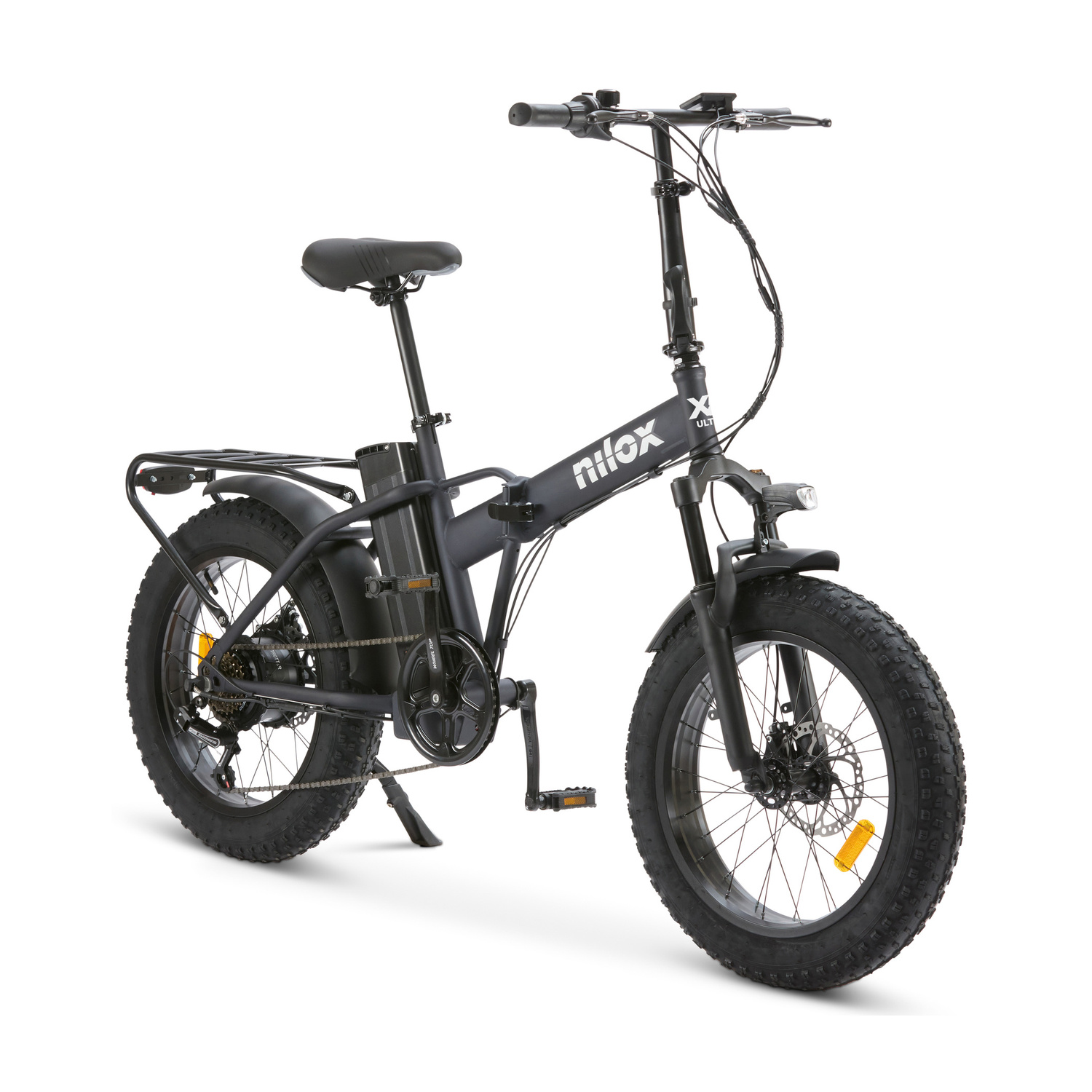 Una bicicletta elettrica pieghevole nera con pneumatici larghi, portapacchi e telaio basso.