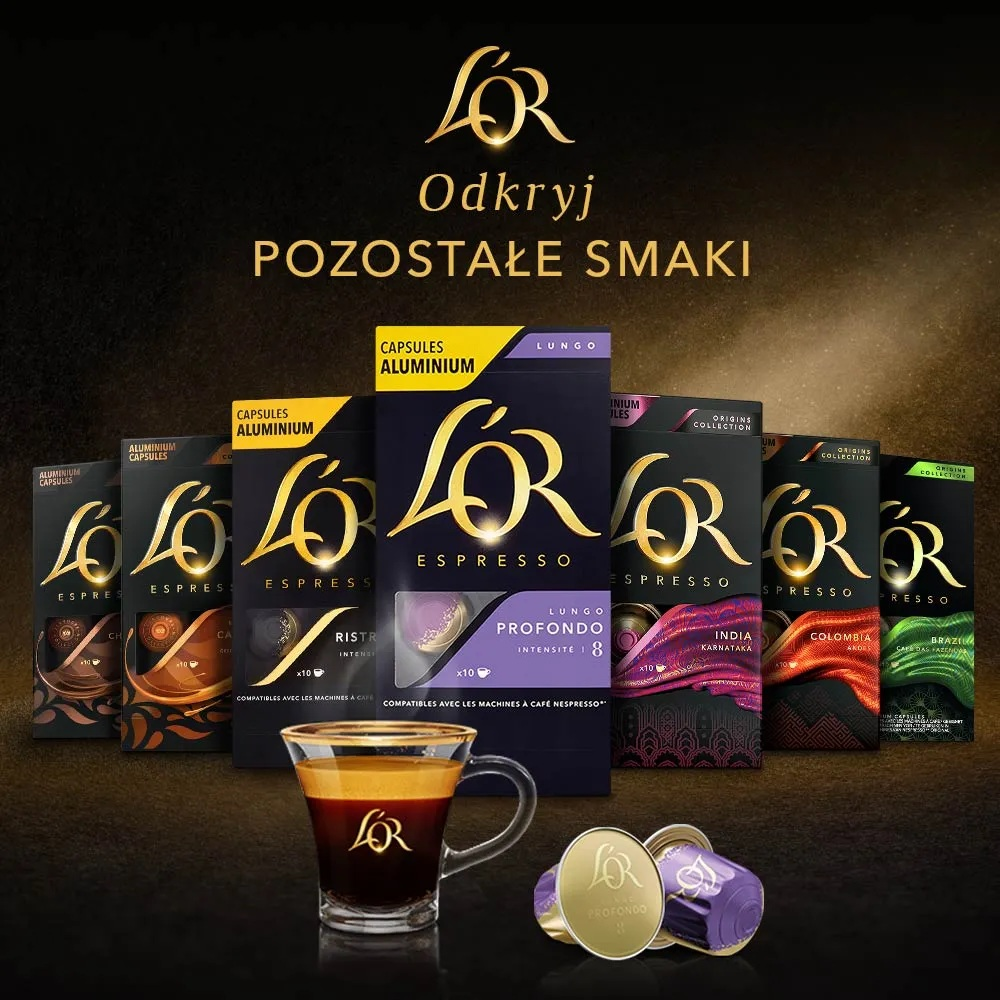 Kapsułki do kawy L'OR Espresso w różnych smakach, z przodu szklanka espresso.