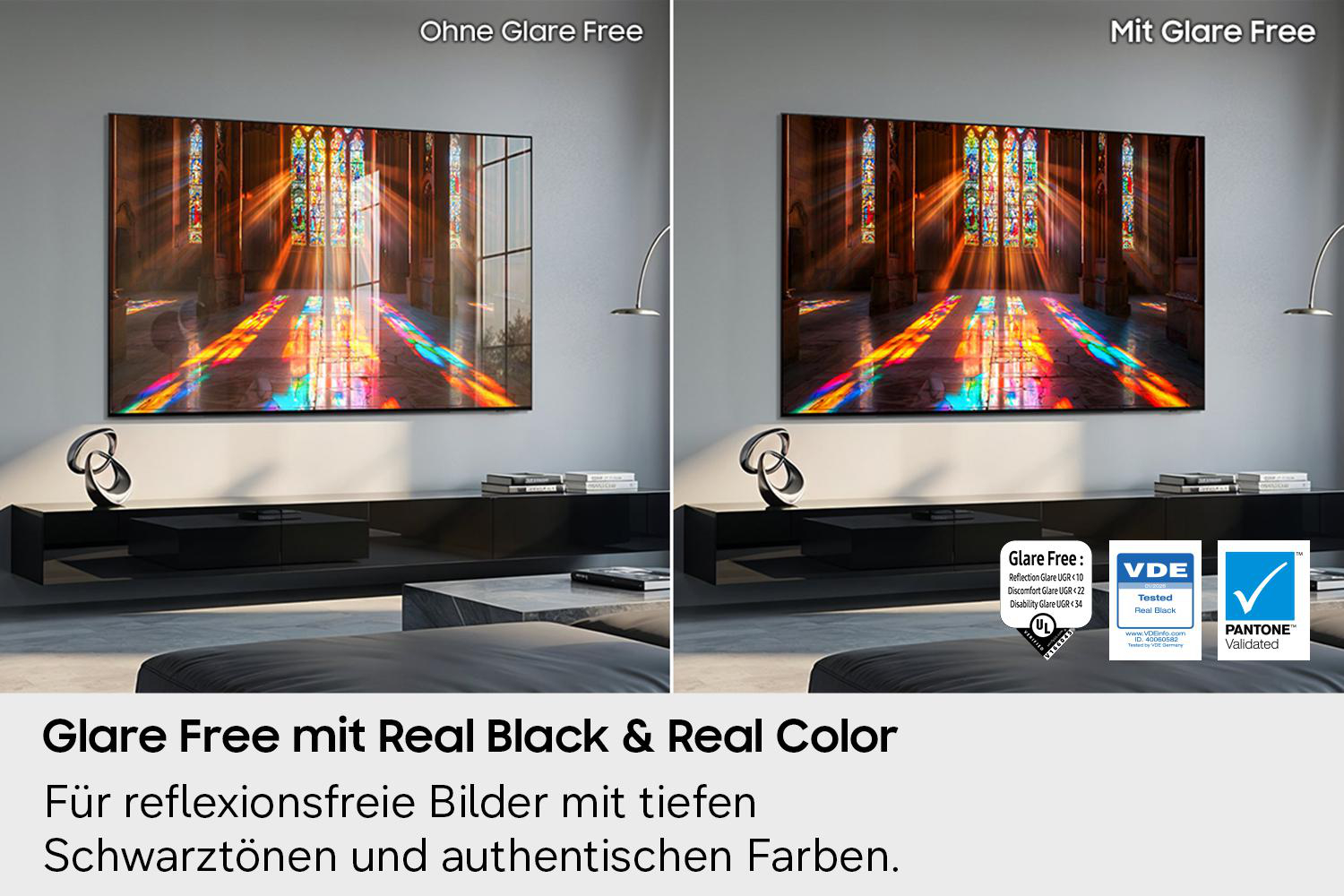 Ein Fernsehbildschirm zeigt eine Kirche mit Buntglasfenstern. Links mit Spiegelung, rechts ohne.