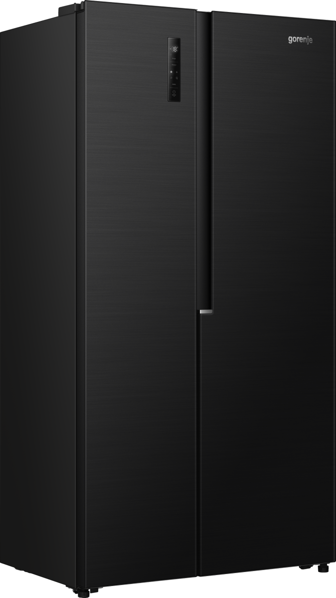Schwarzer Side-by-Side-Kühlschrank mit Touchscreen-Display an der linken Tür.