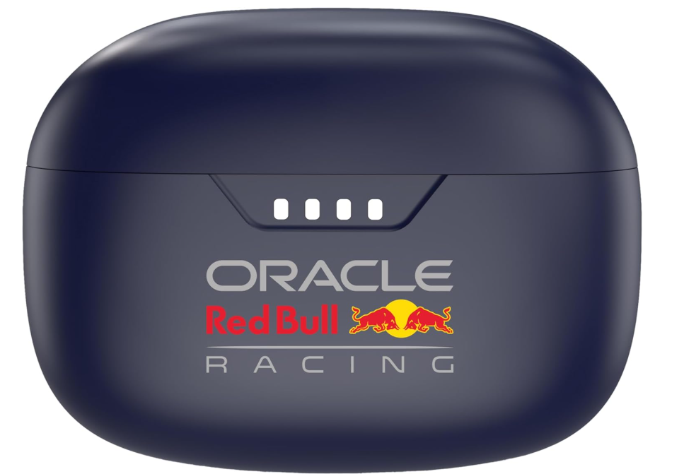 Dunkelblaue Kopfhörerhülle mit Oracle Red Bull Racing Logo und vier Ladeanzeigen.
