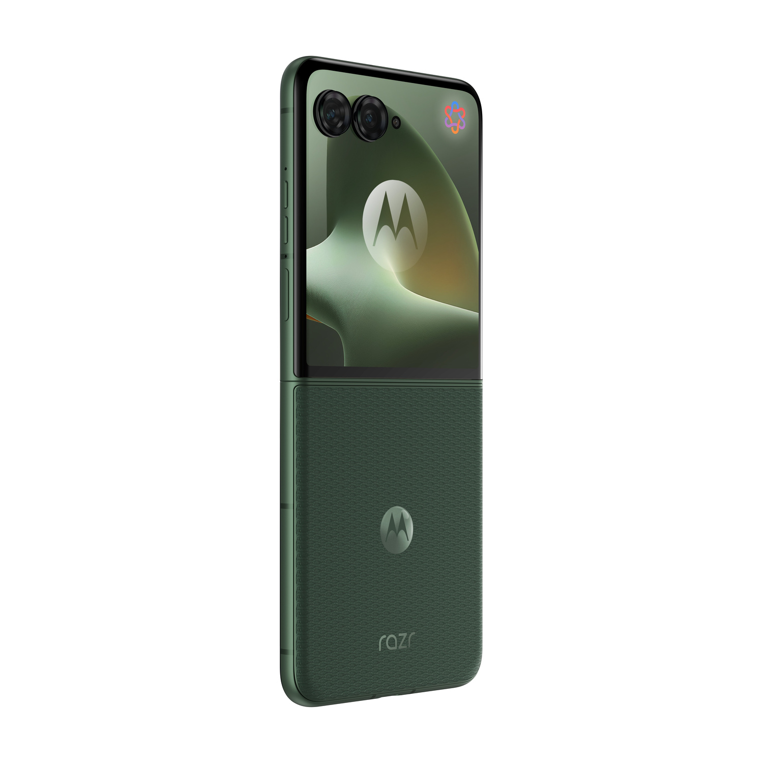 Un telefono flip chiuso, verde scuro, con doppia fotocamera in alto e logo Motorola.
