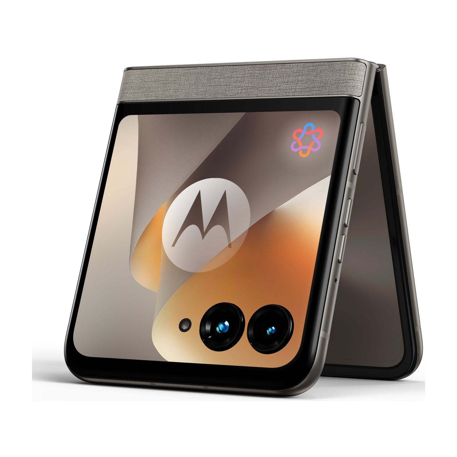 Un telefono Motorola pieghevole aperto che mostra due fotocamere sullo schermo anteriore.
