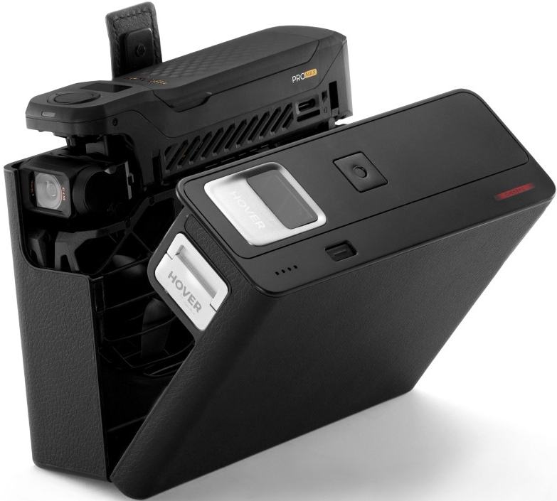 Gimbal de drone noir avec banque d'alimentation et support en cuir.