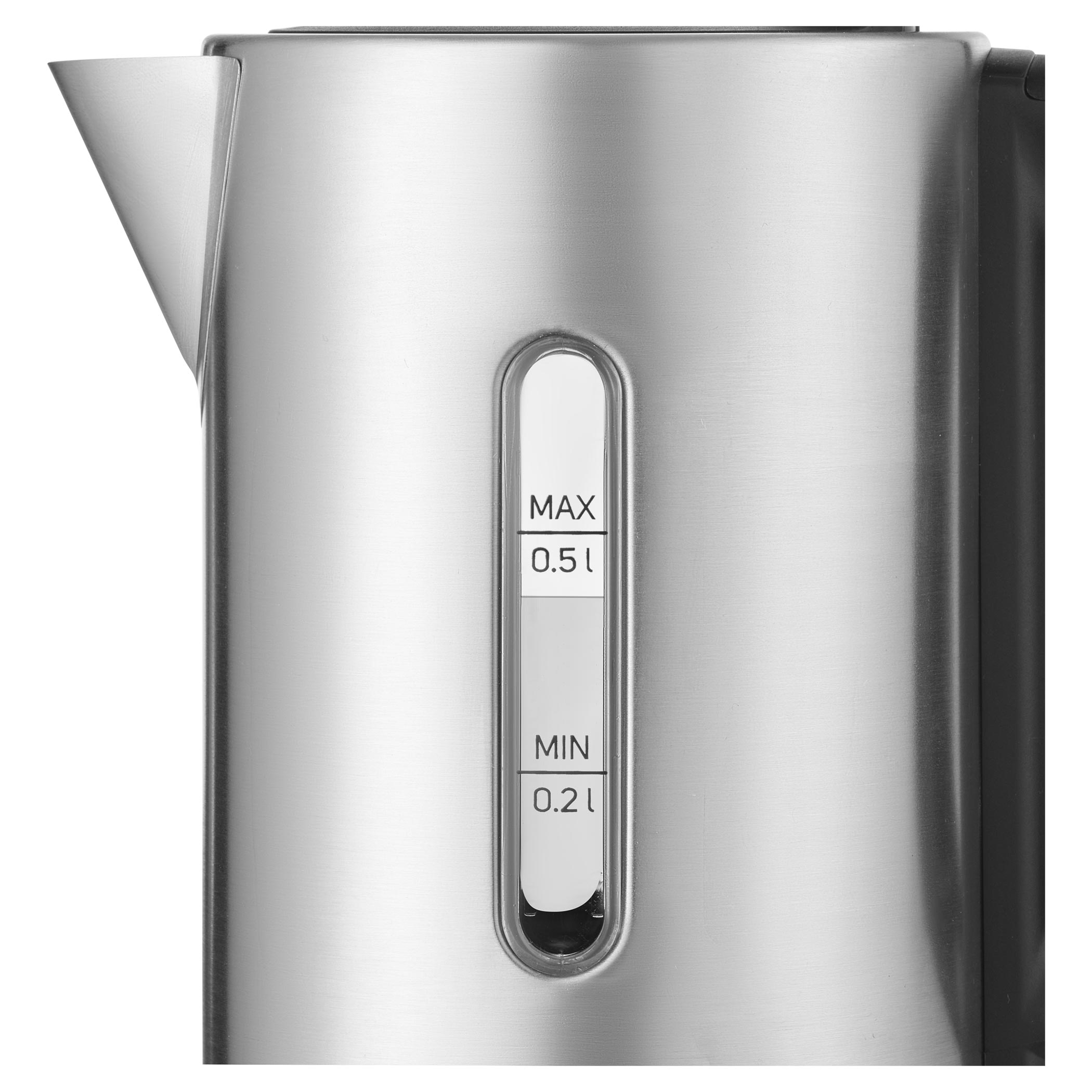 Ezüst vízforraló részletes képe, MAX 0,5 l, MIN 0,2 l vízszintjelzőkkel.