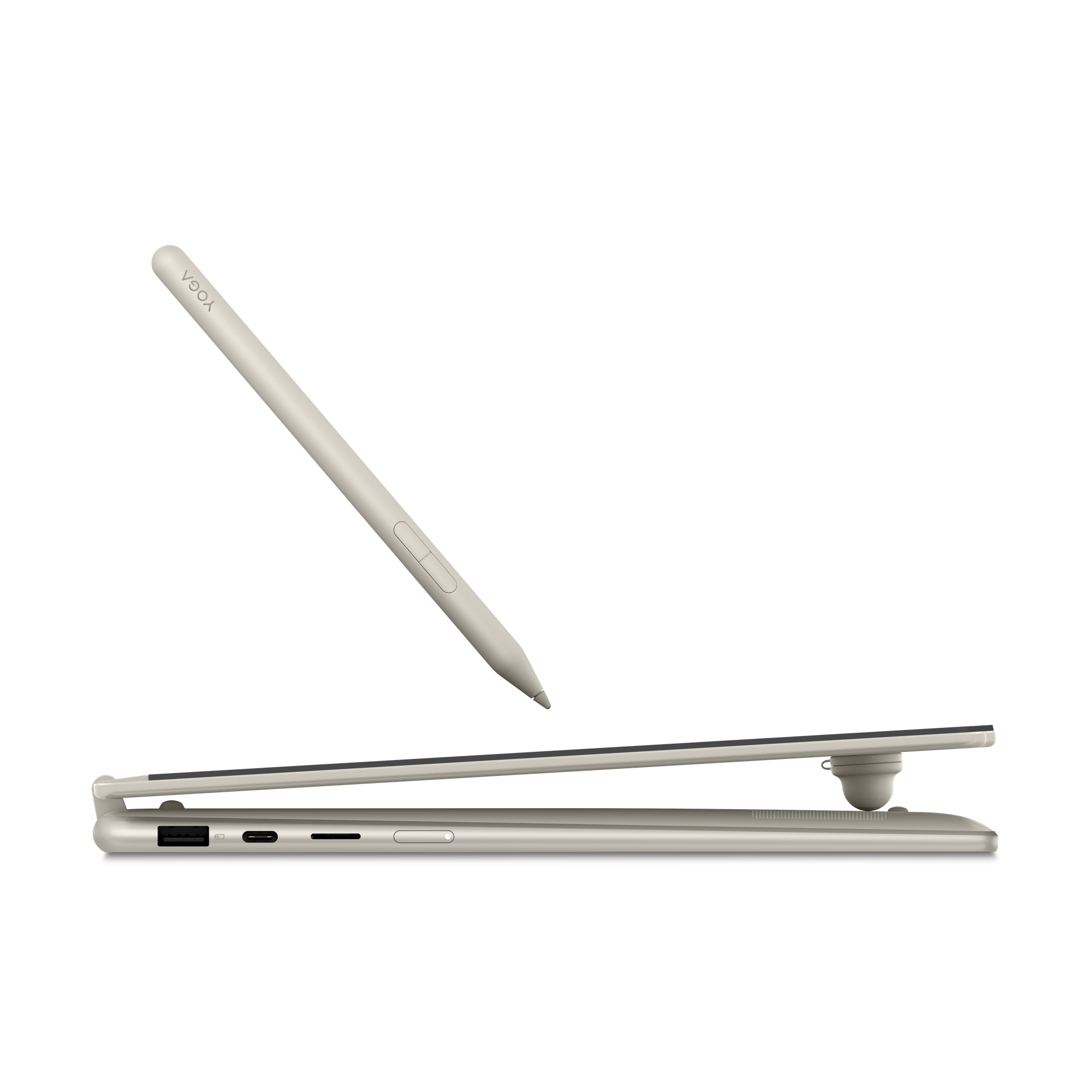 Ein beiger Stift mit 'YOGA'-Logo liegt über einem beigen Laptop. Anschlüsse sichtbar.