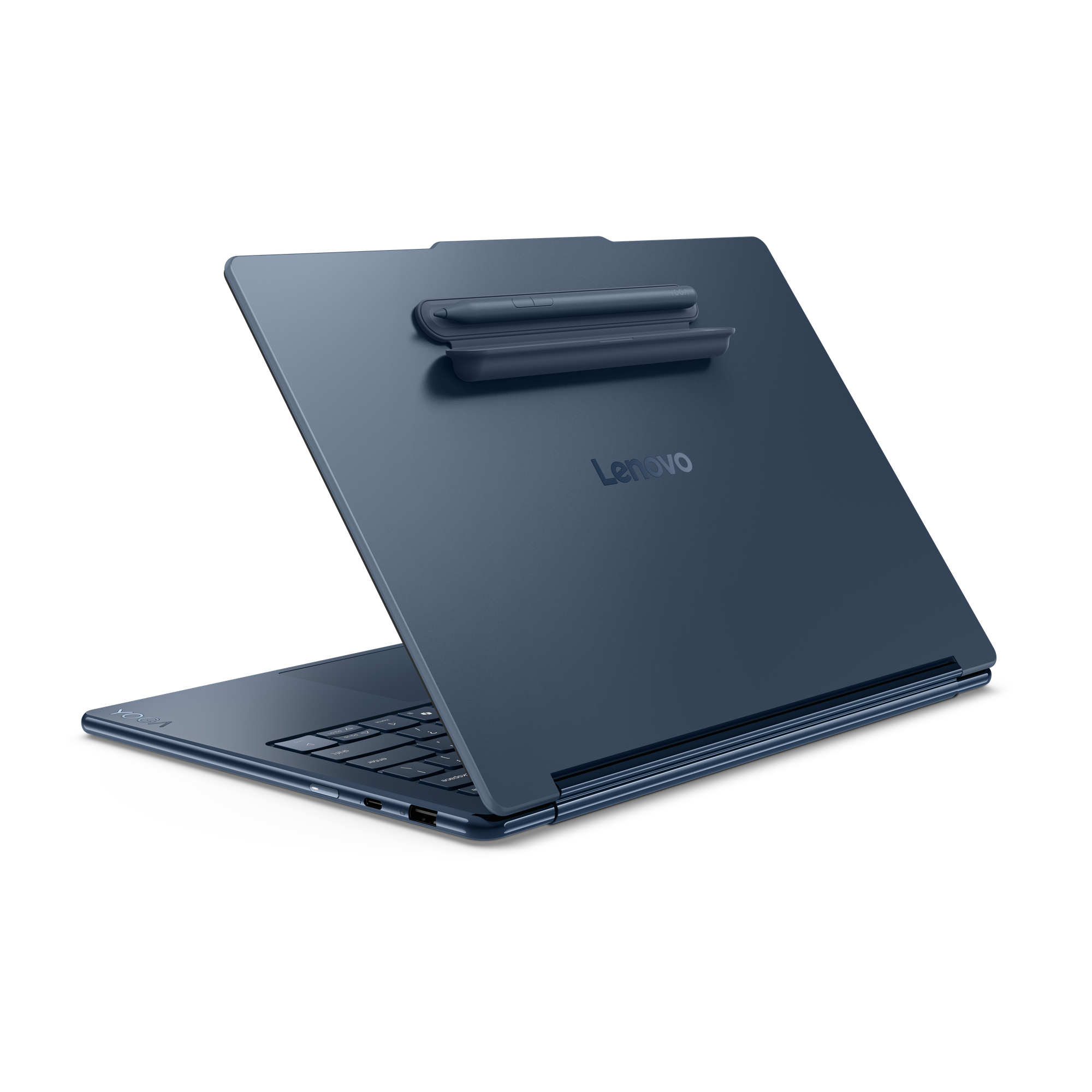 Ein dunkelblauer Lenovo Yoga Laptop ist geöffnet und zeigt die Tastatur und einen Stift in einer Halterung.