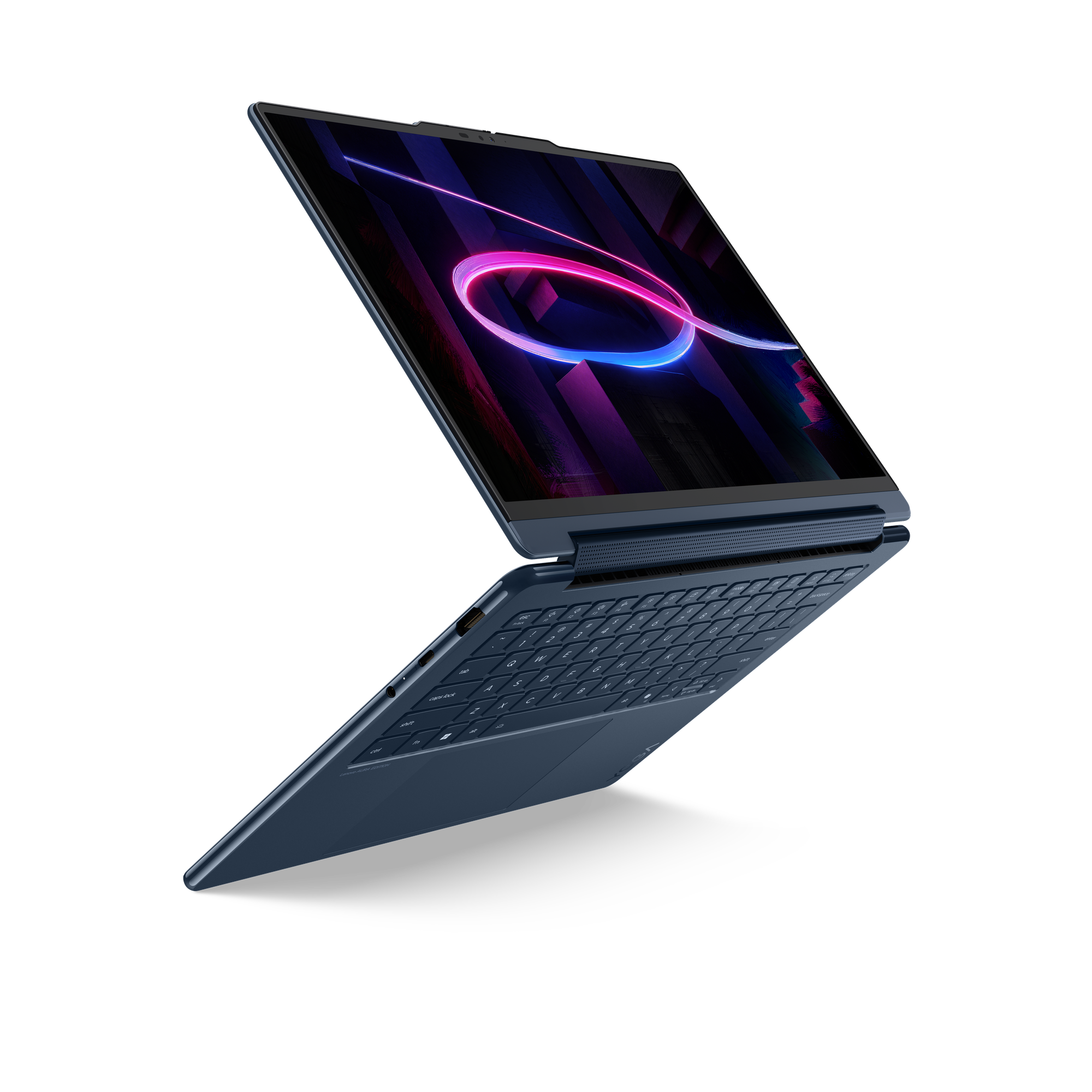 Ein geöffneter dunkelblauer Laptop mit leuchtender abstrakter Grafik auf dem Bildschirm.