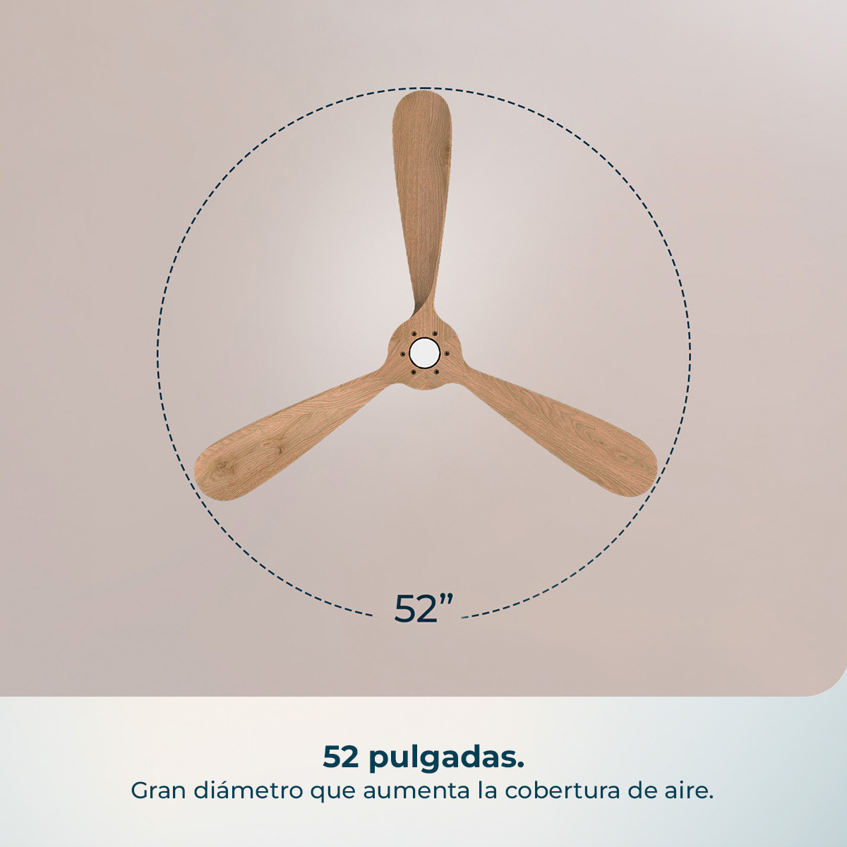 Un ventilador de techo de madera con tres aspas y 52 pulgadas de diámetro.