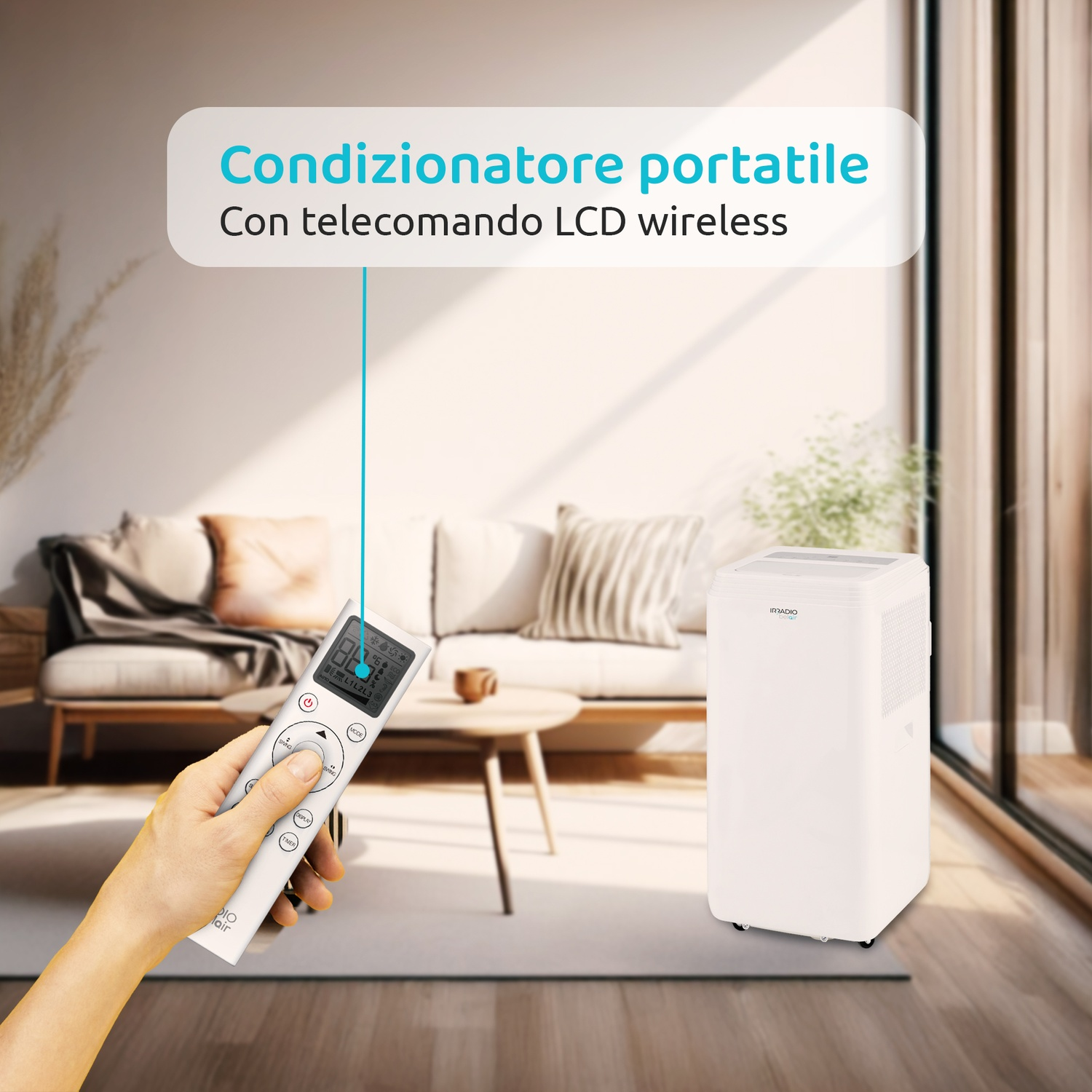 Mano con telecomando bianco per condizionatore portatile in soggiorno.