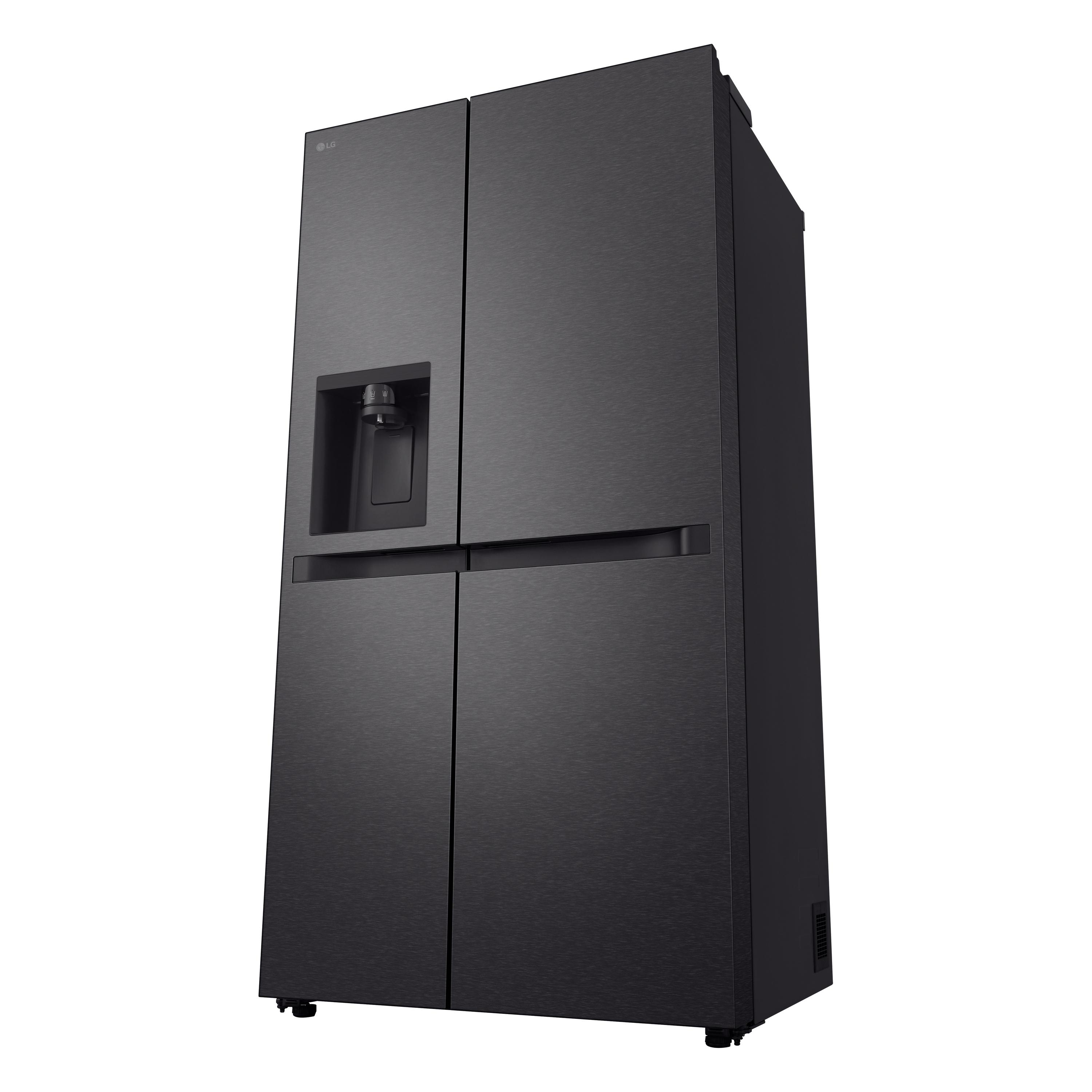 Ein schwarzer LG Kühlschrank mit vier Türen und einem Wasserspender.