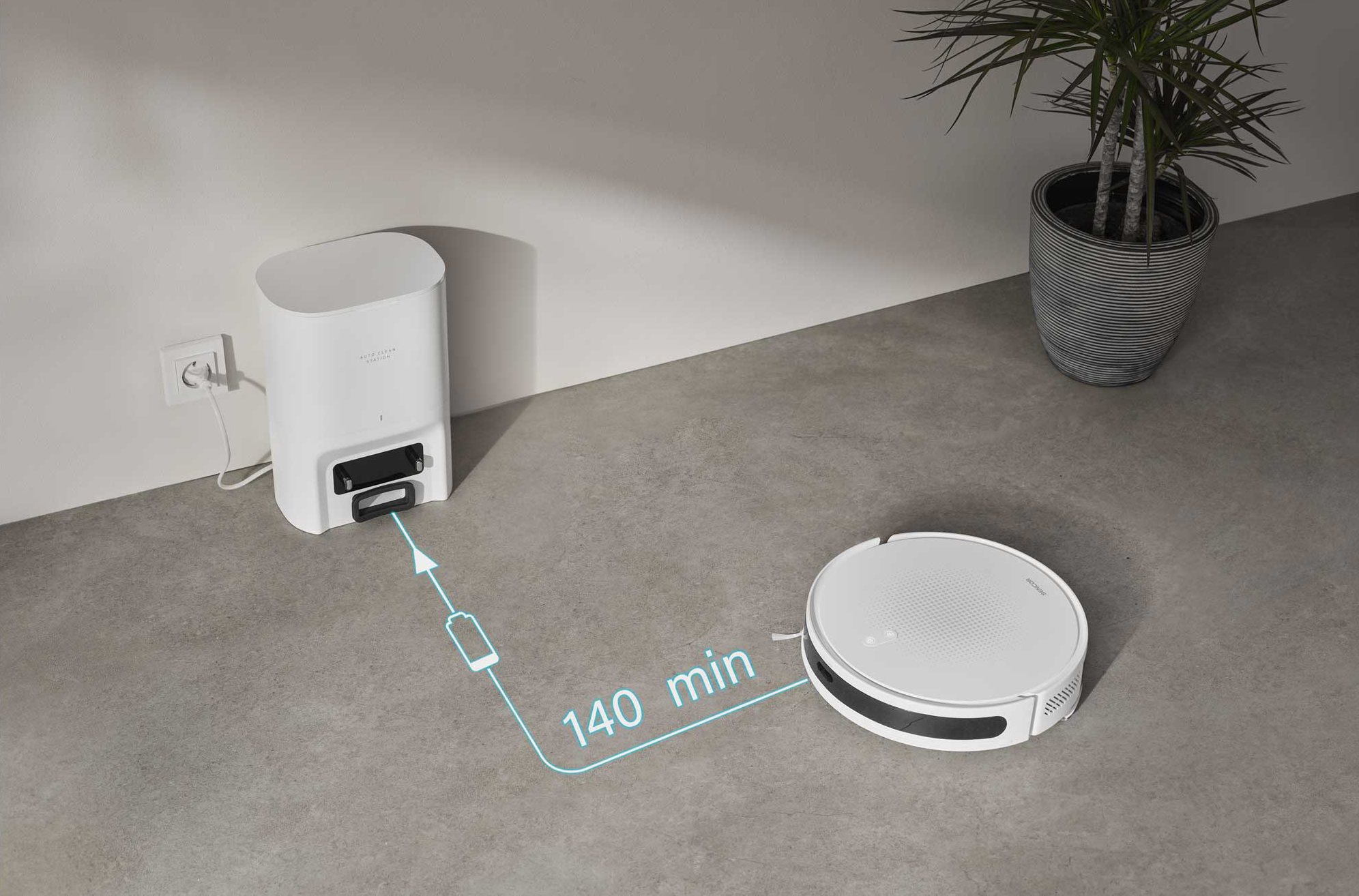 Robotporszívó töltődik az állomáson, '140 perc' akkumulátor élettartamot mutat.