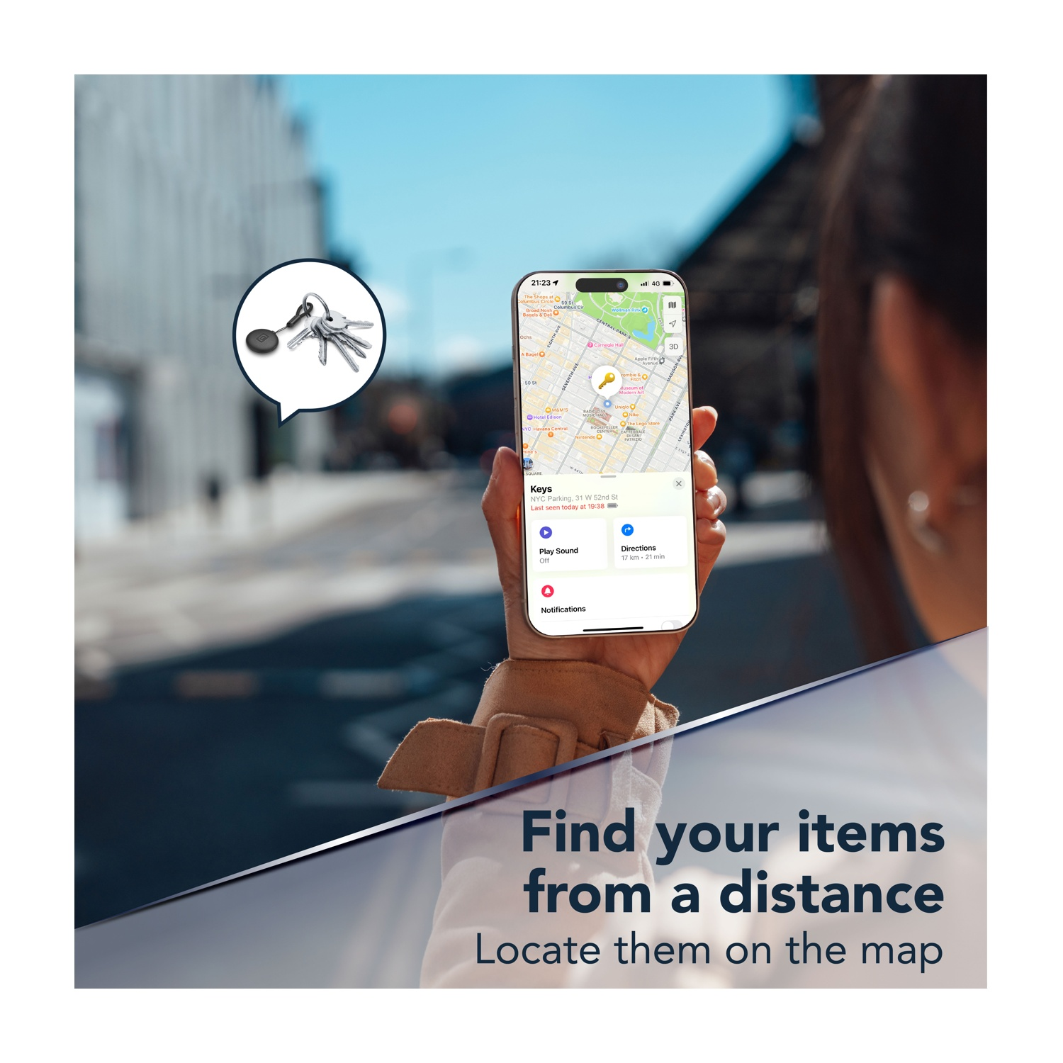 Telefono mostra app mappa con posizione chiavi. Testo: Trova i tuoi oggetti da lontano.