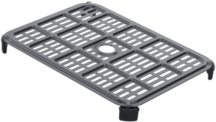 Une grille de barbecue rectangulaire gris foncé avec des ouvertures rectangulaires et carrées.