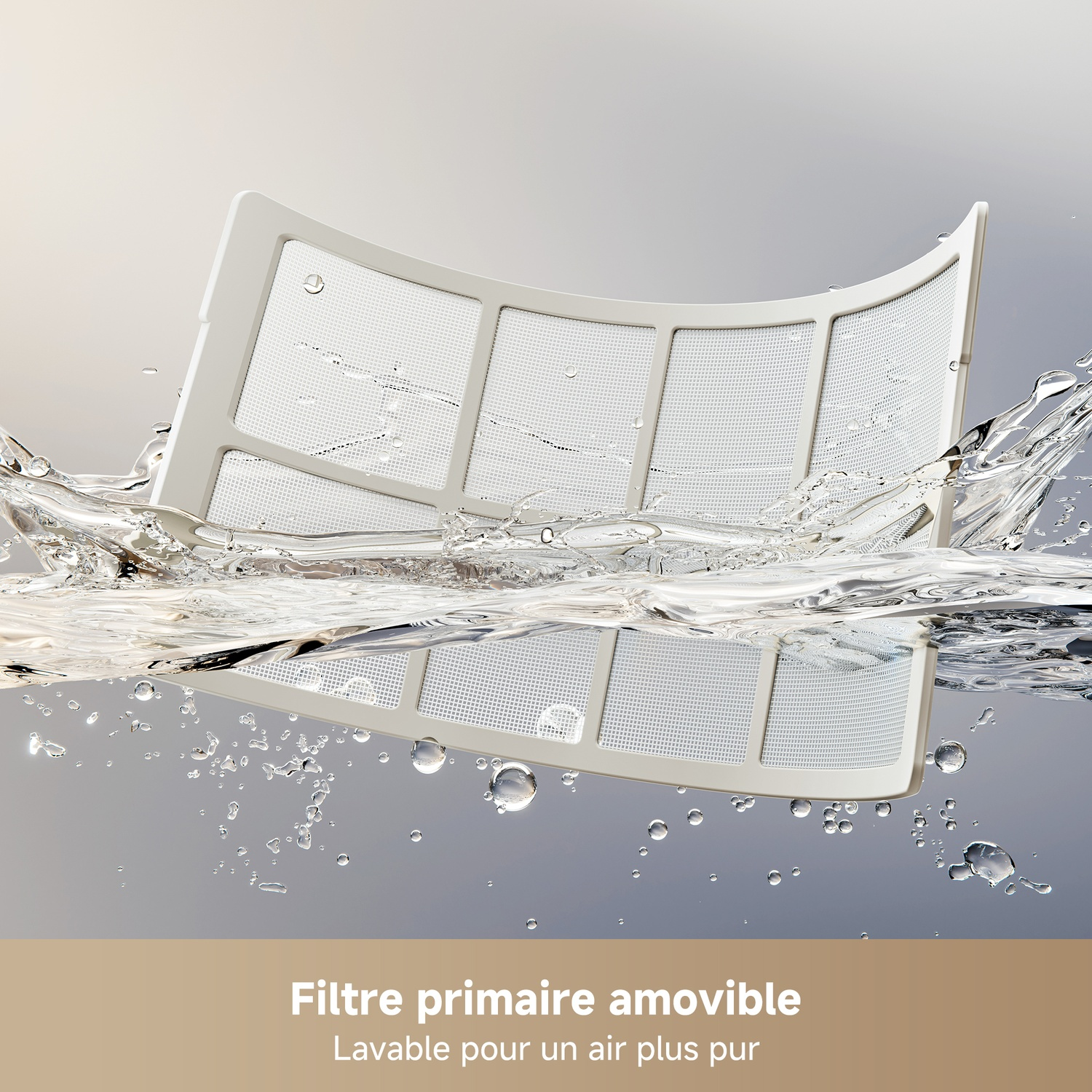 Een wit filter ondergedompeld in water, met bubbels en spatten.